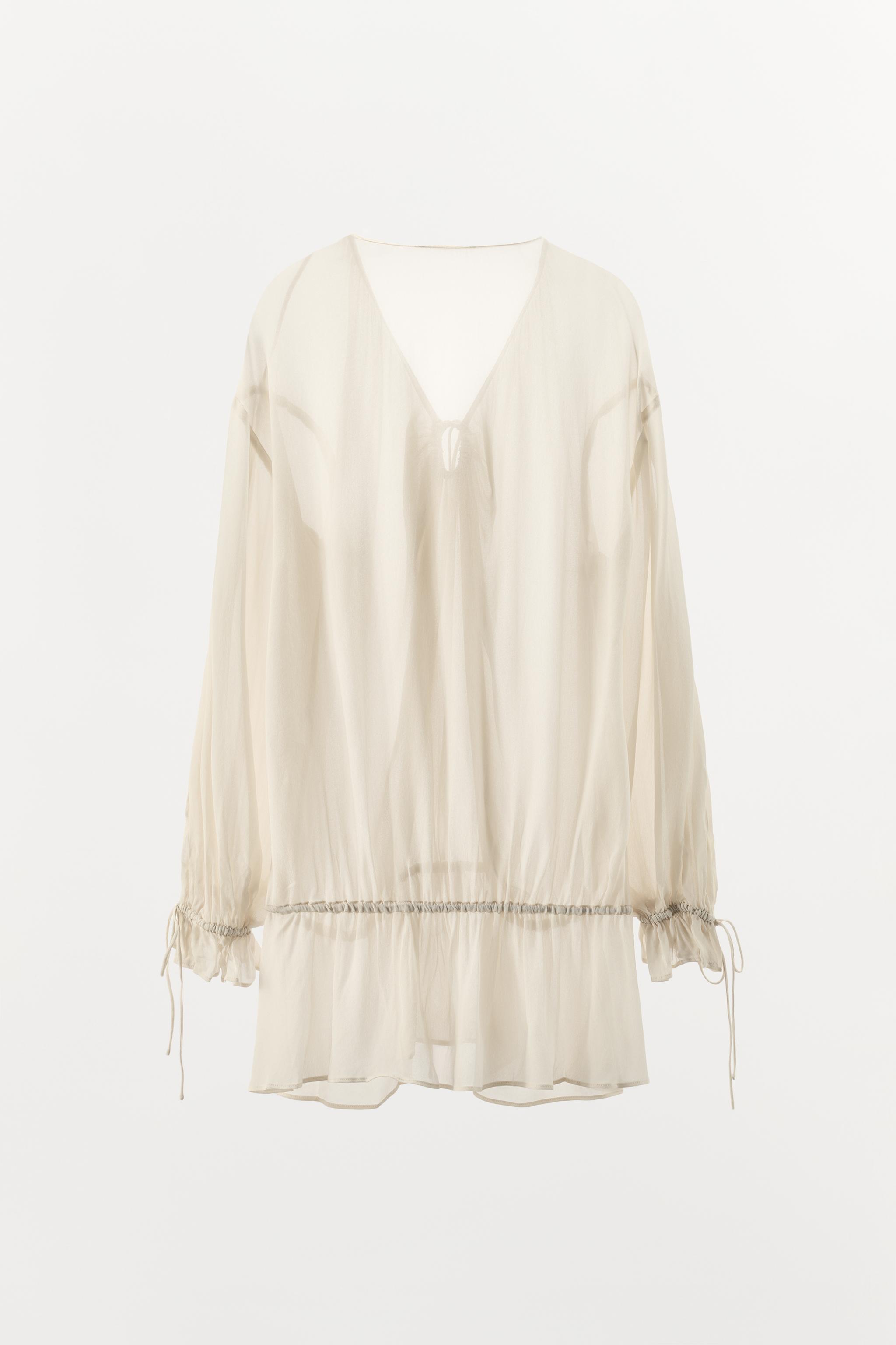 FLOWY SEMI-SHEER TOP