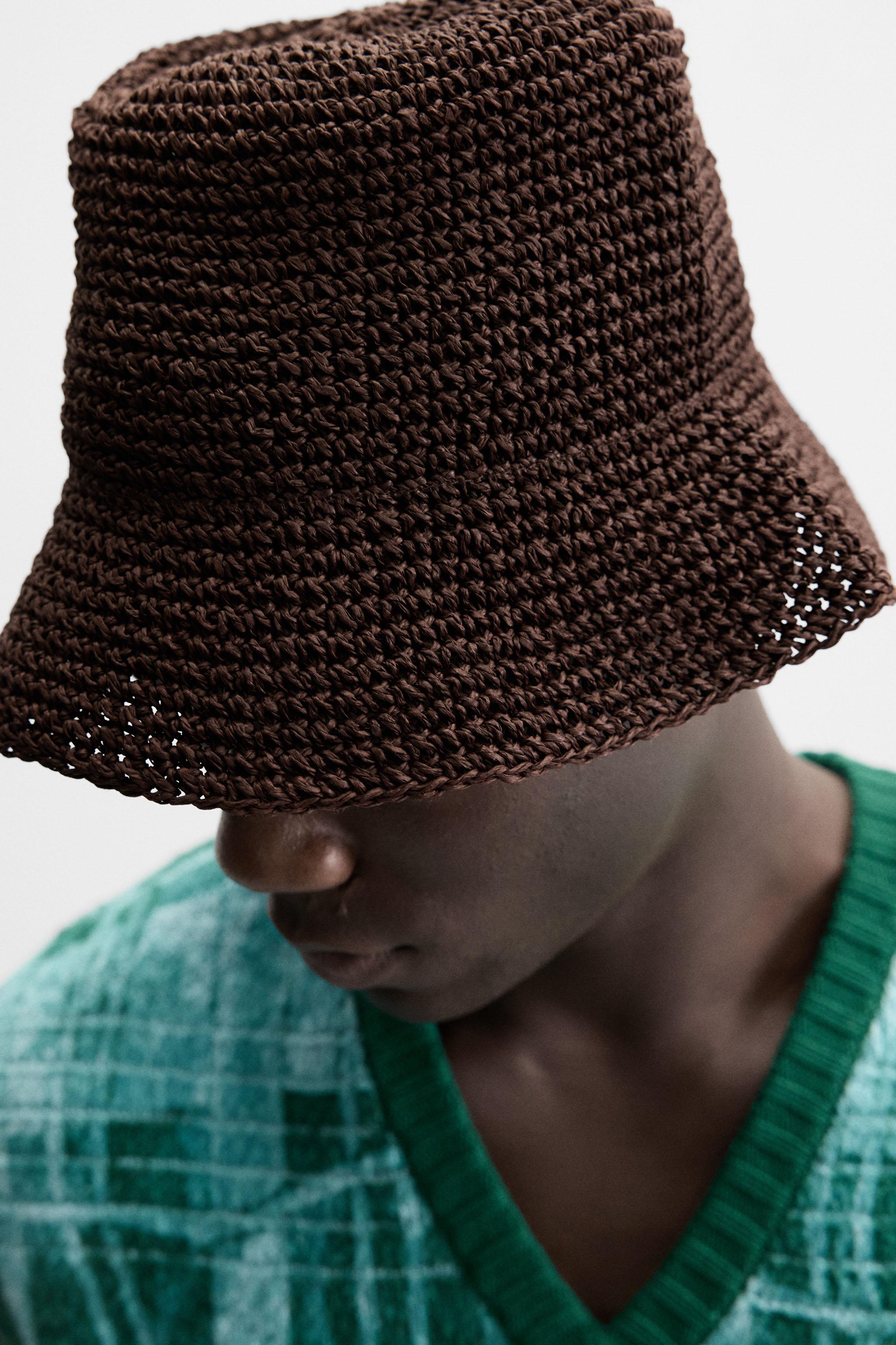 CROCHET BUCKET HAT