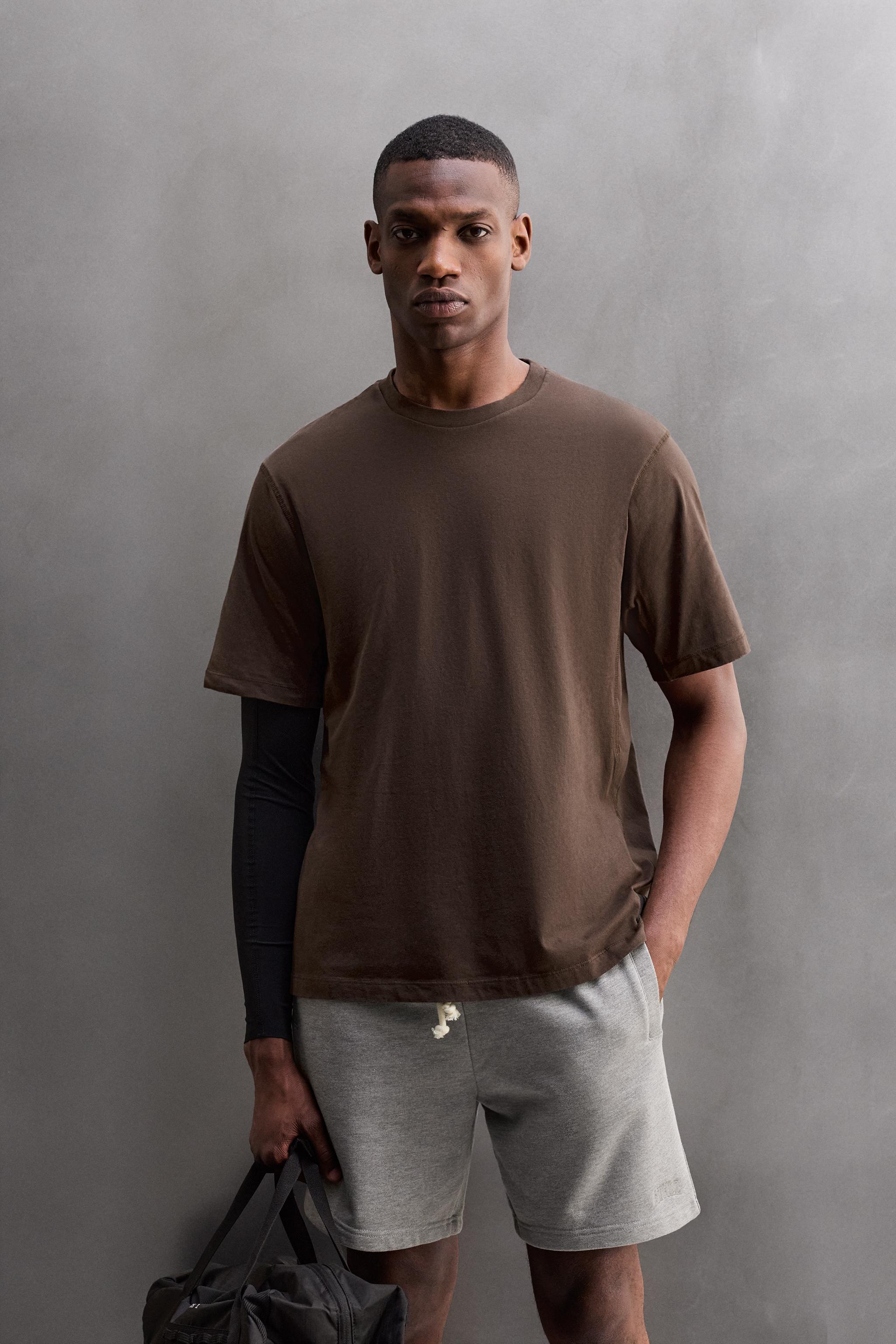 RUNNING GRAPHIC PRINT T-SHIRT