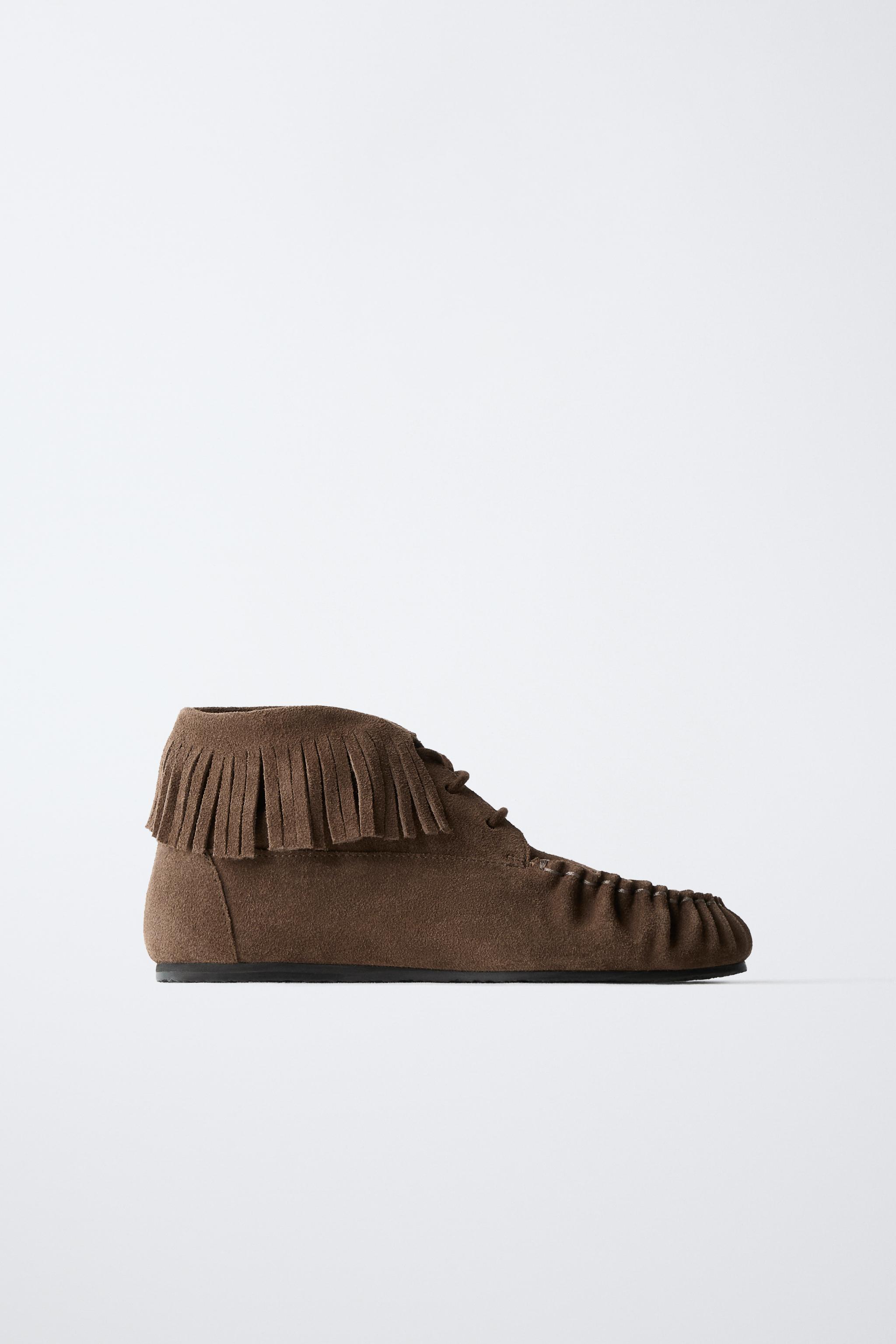 LOW-HEEL LEATHER FRINGED ANKLE BOOTS