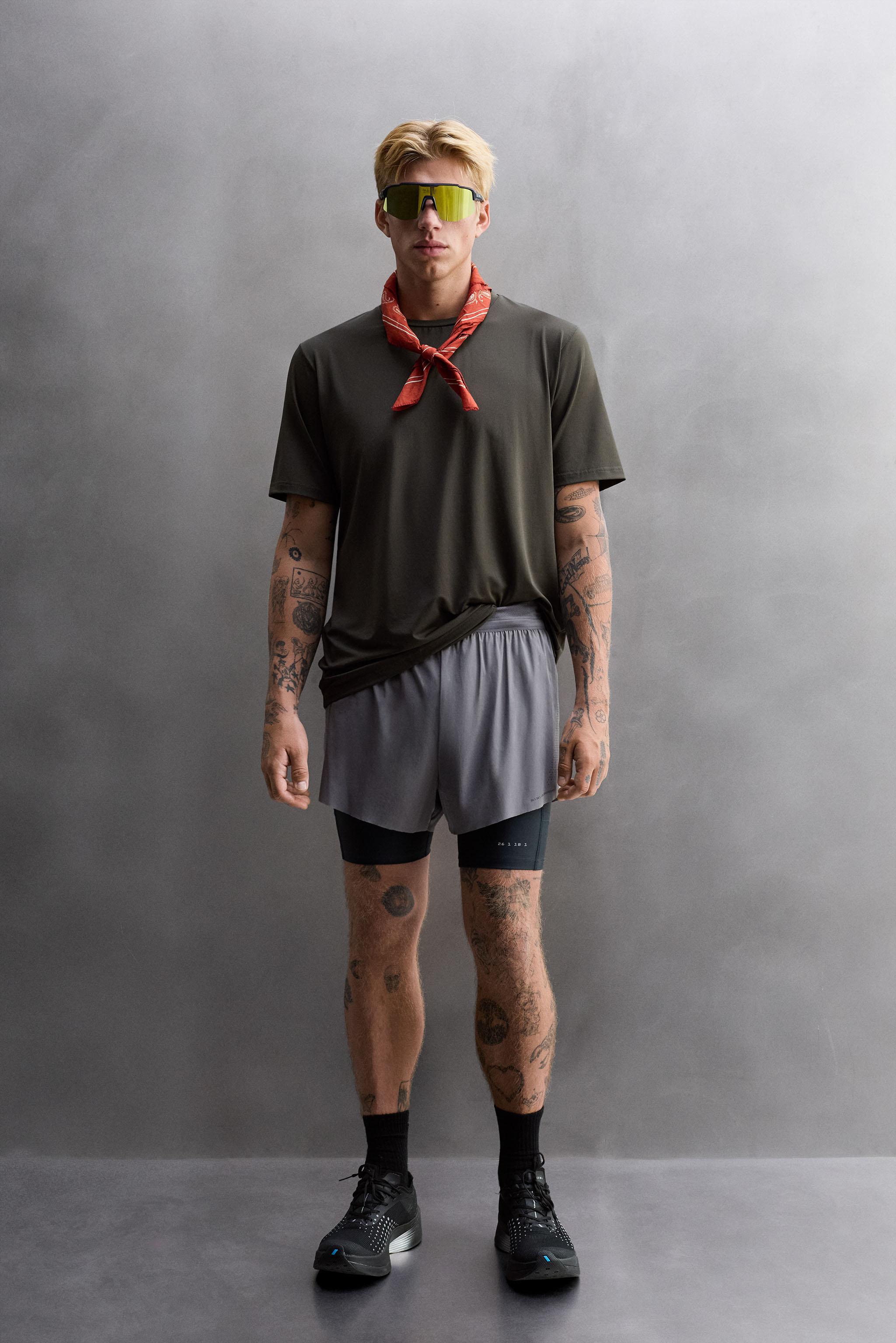 TEXTURED TRAINING T-SHIRT