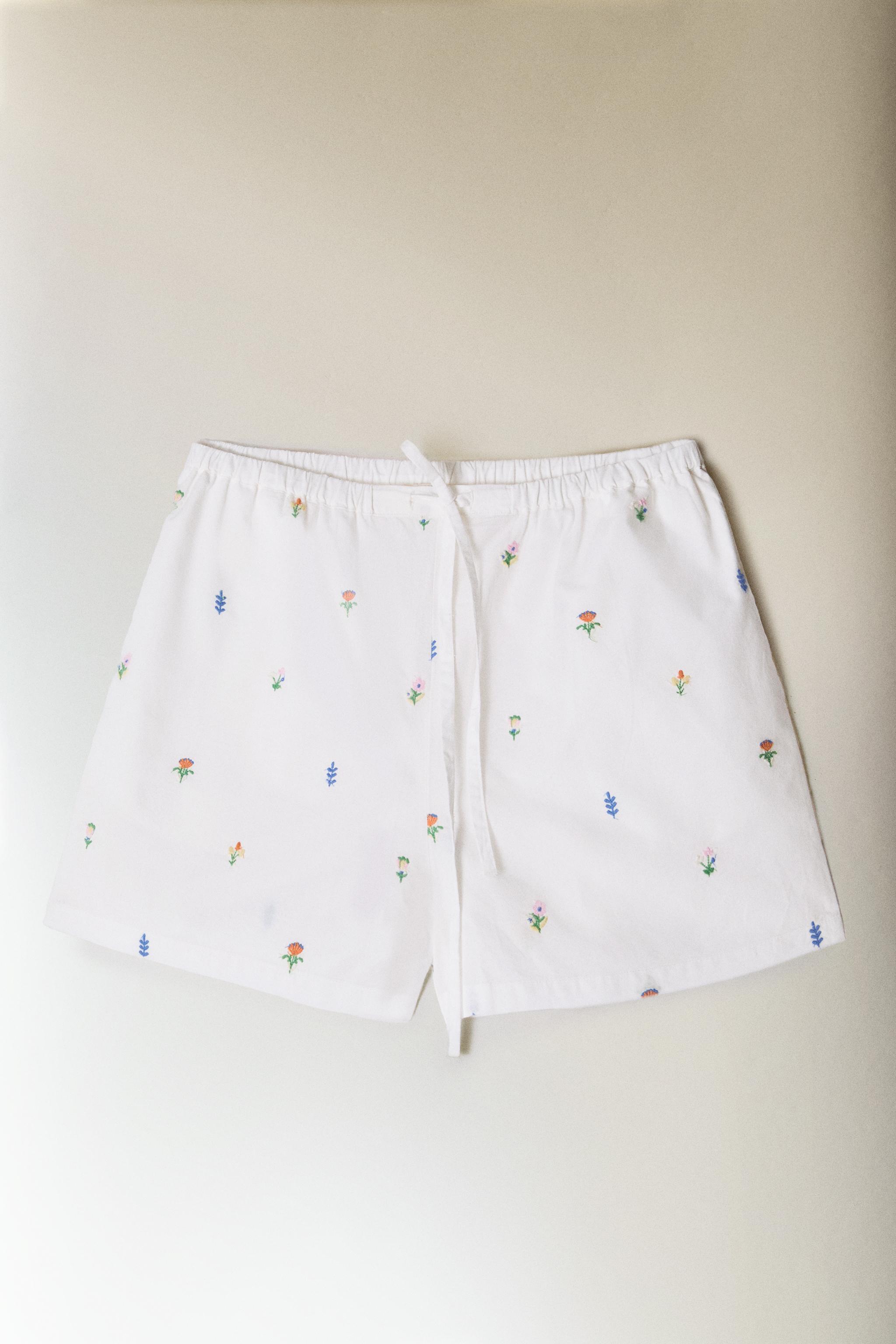 COTTON SHORTS WITH MINI FLOWERS