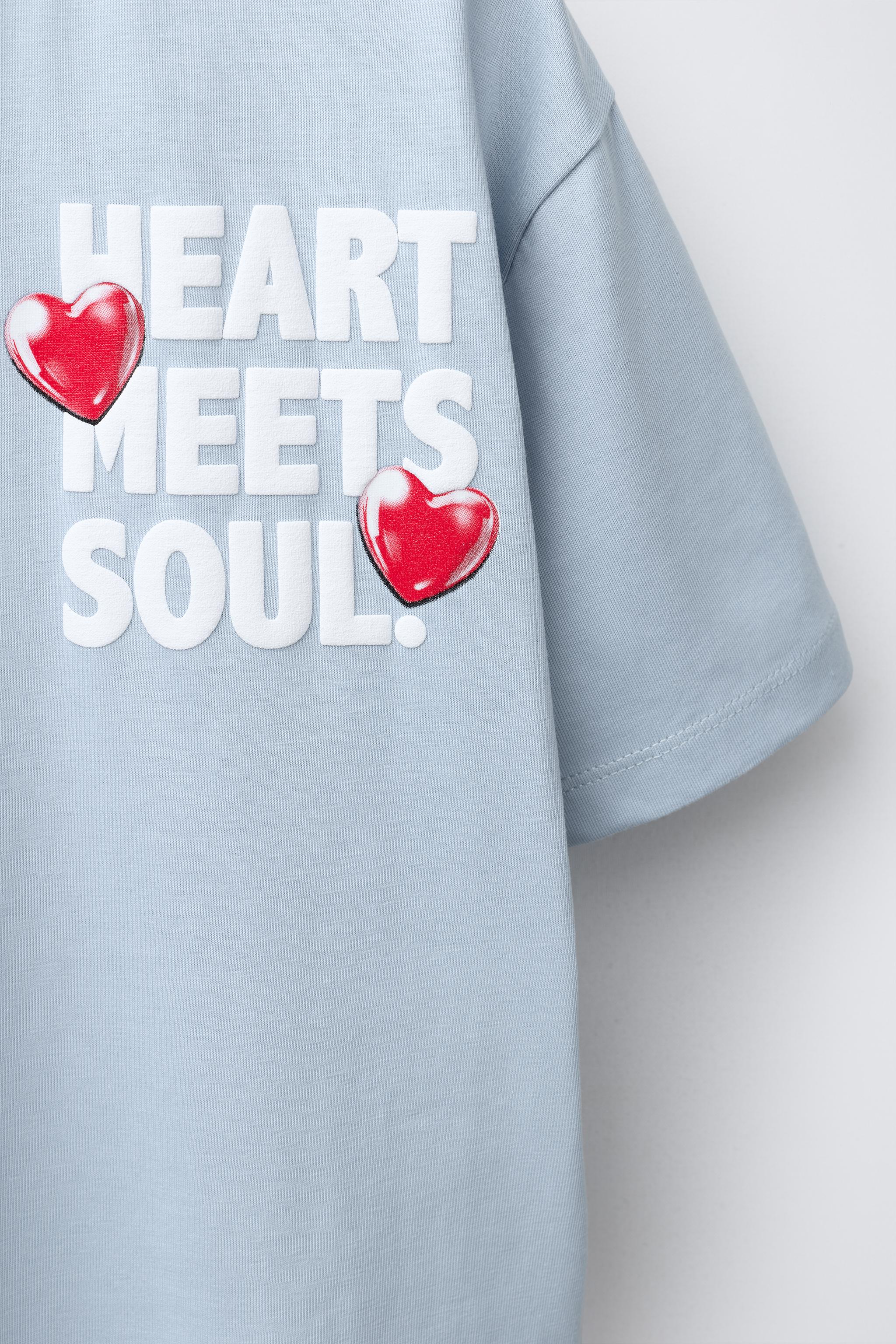 RAISED PRINT T-SHIRT