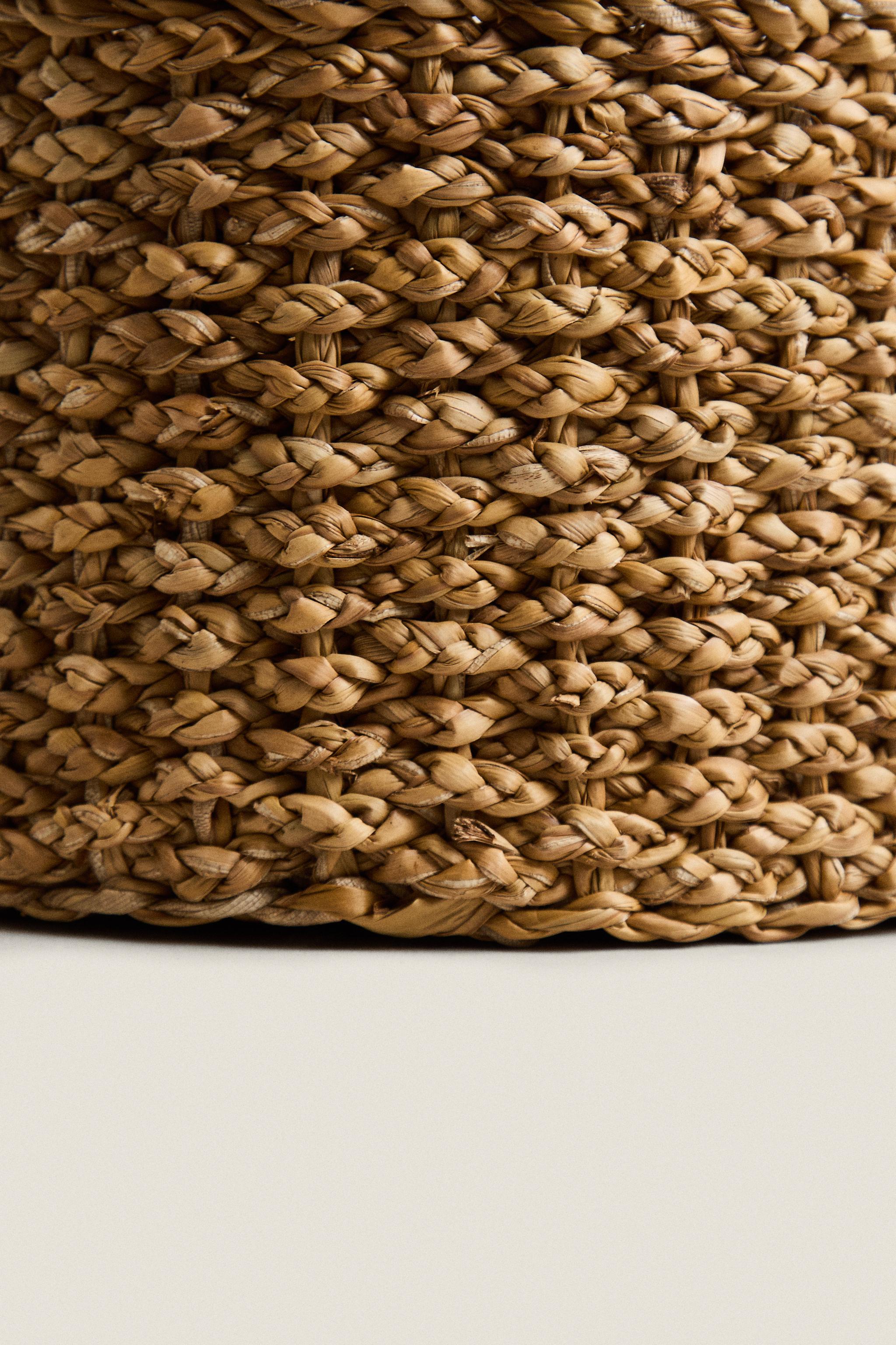 CYLINDRICAL SEAGRASS BASKET