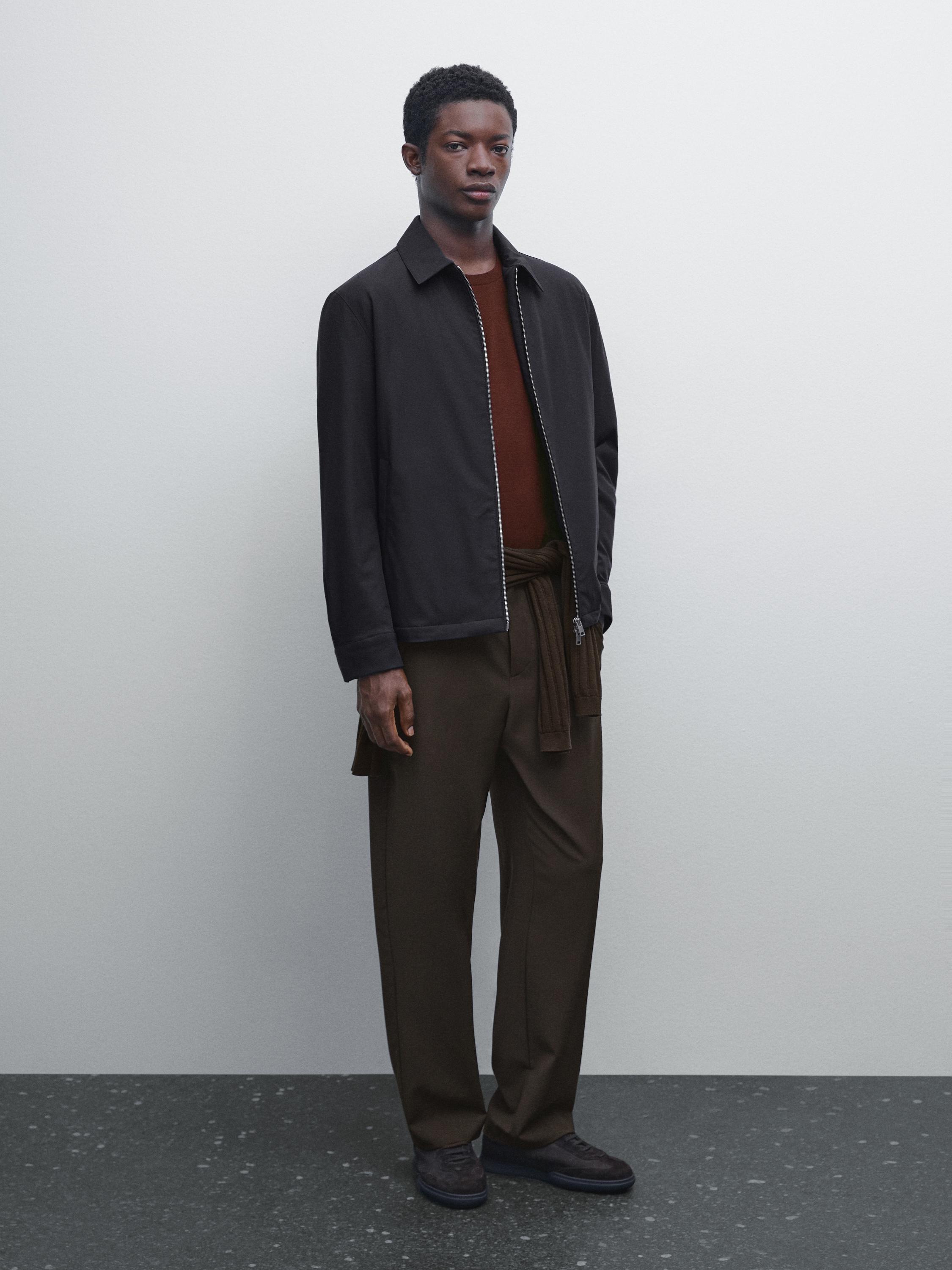 Lightweight water-repellent jacket