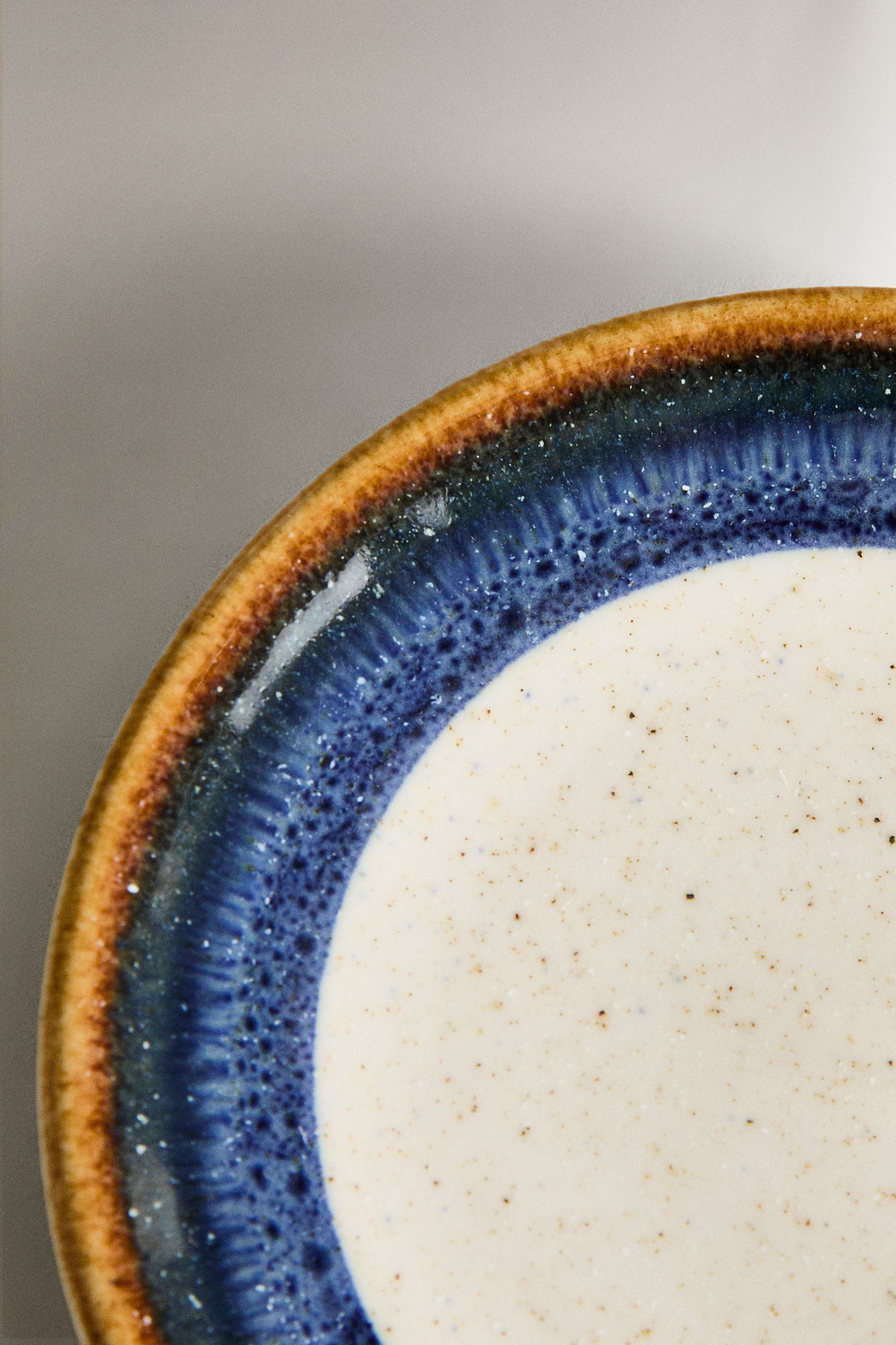 DYED RIM EARTHENWARE SIDE PLATE