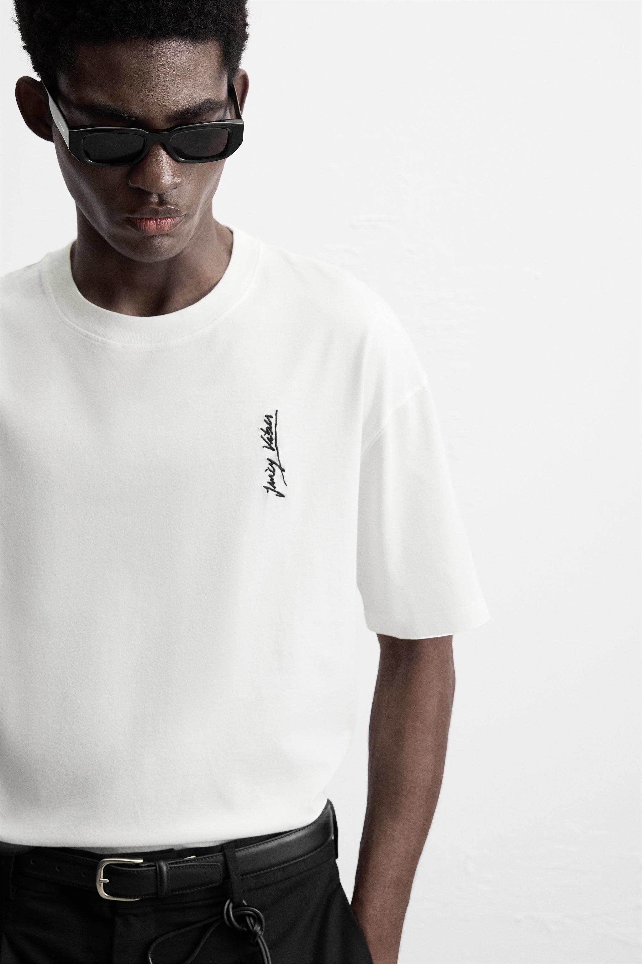 MUSICAL NOTE EMBROIDERED T-SHIRT