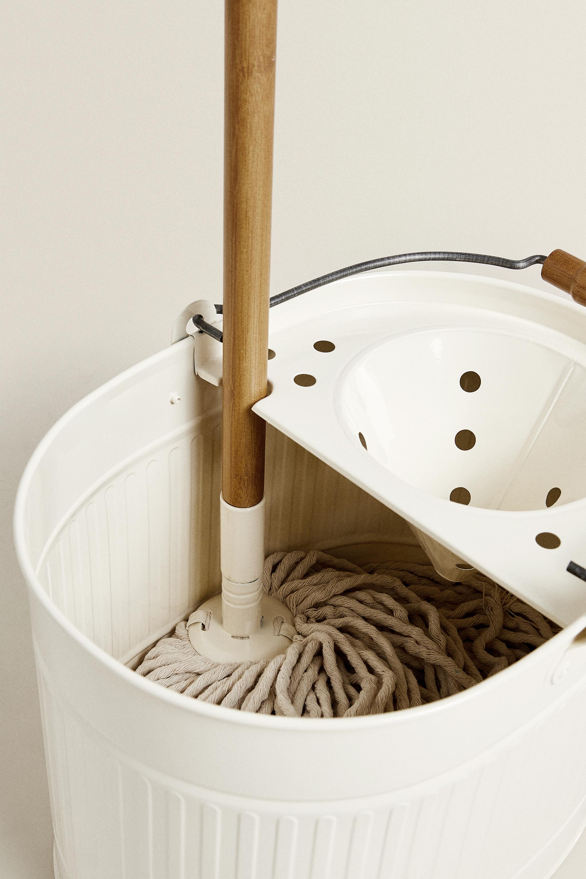 MOP AND BUCKET SET