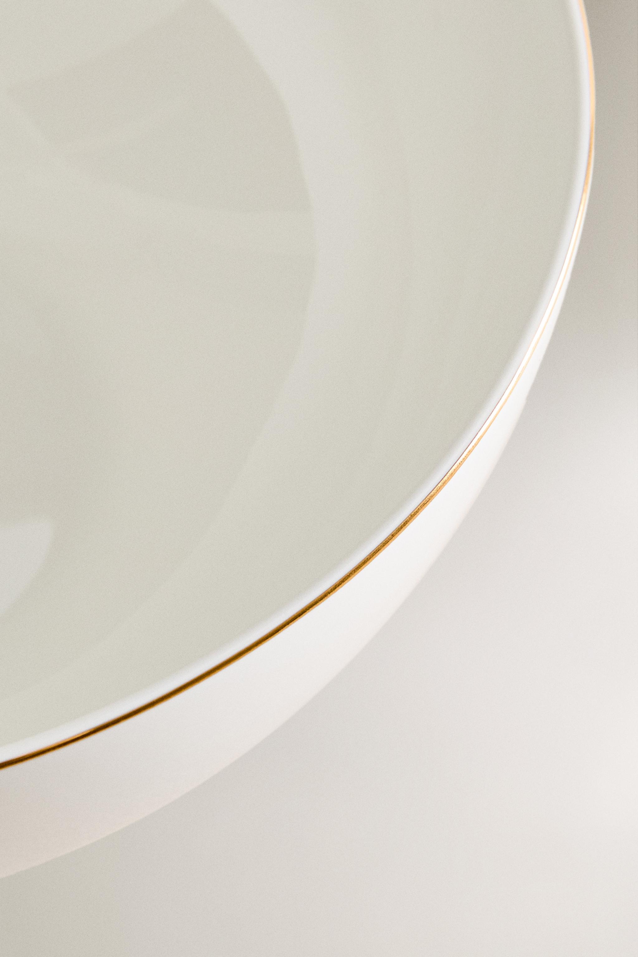 PORCELAIN SALAD BOWL WITH GOLD RIM