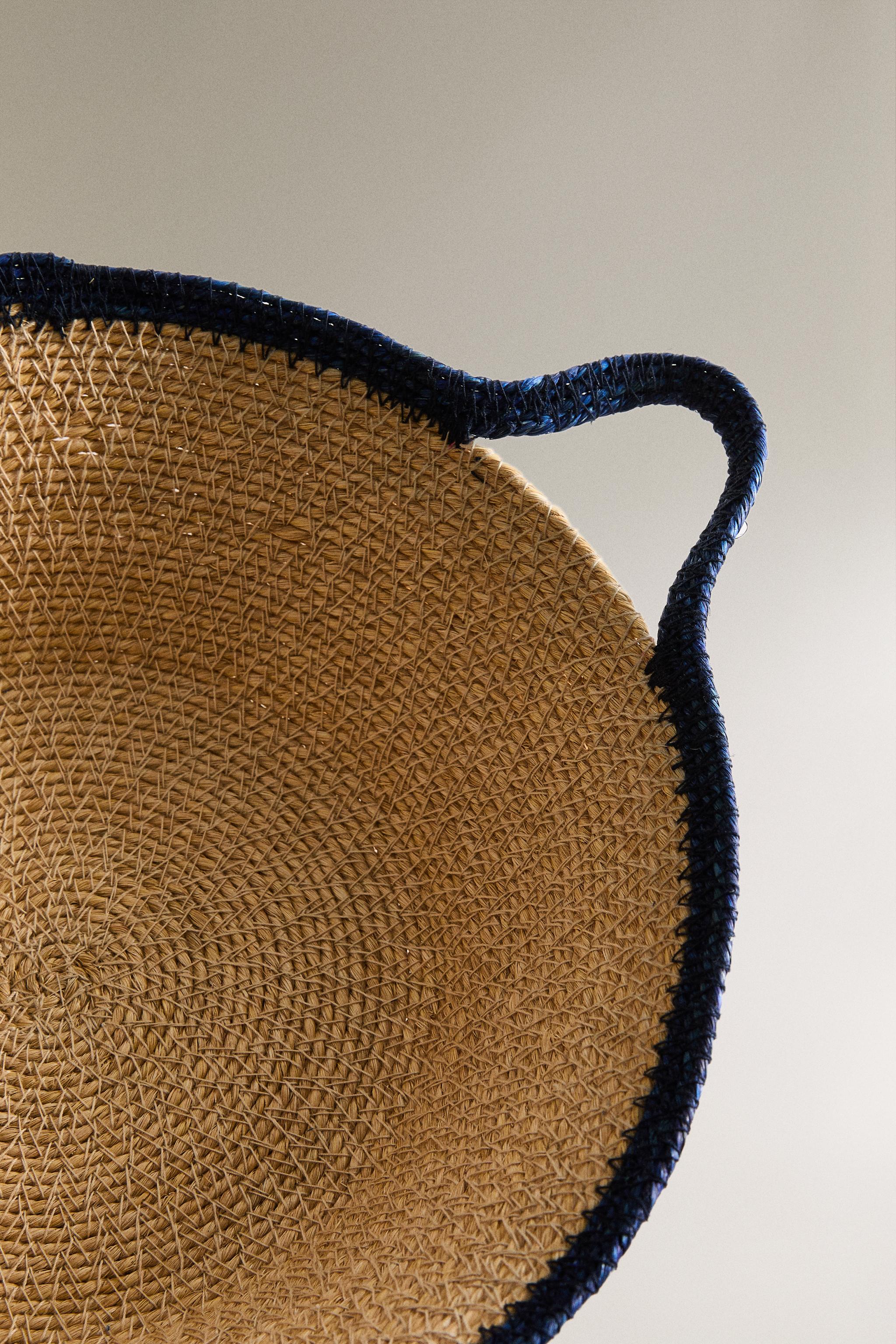 SEAGRASS BASKET WITH HANDLES