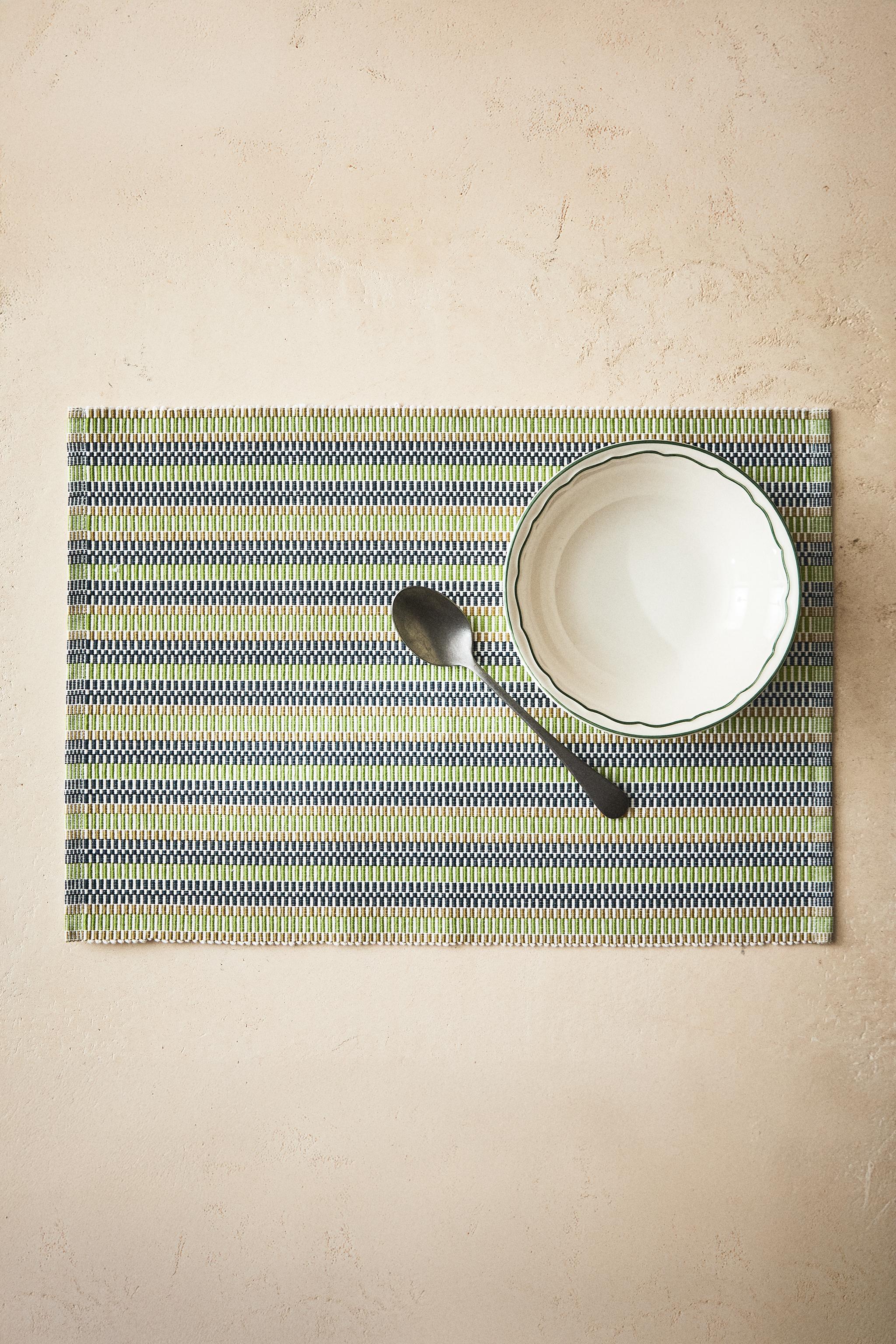 SET OF STRIPED COTTON PLACEMATS (SET OF 2)