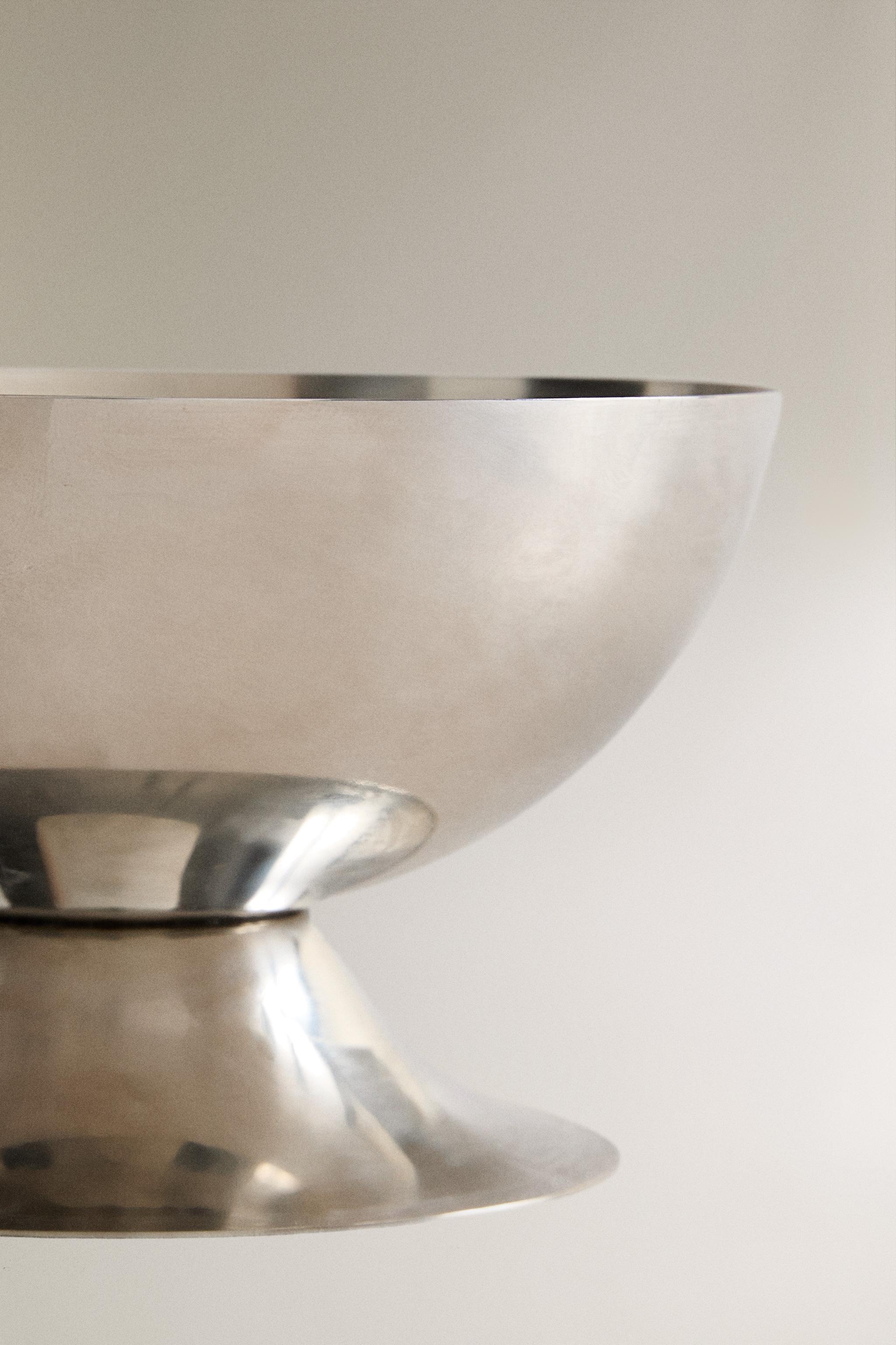 SHINY METAL ICE-CREAM CUP