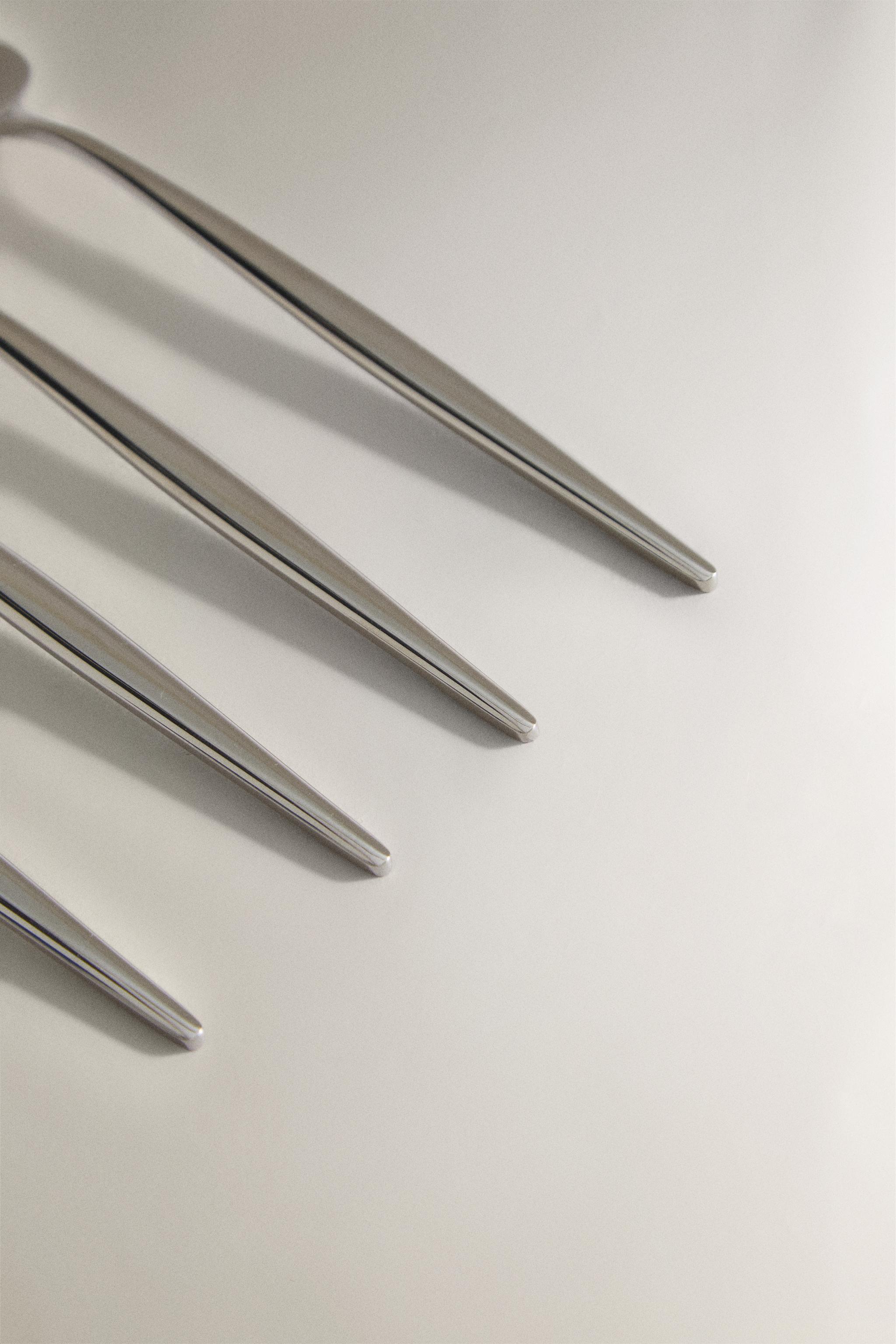 SET OF FORKS WITH THIN HANDLES (SET OF 4)