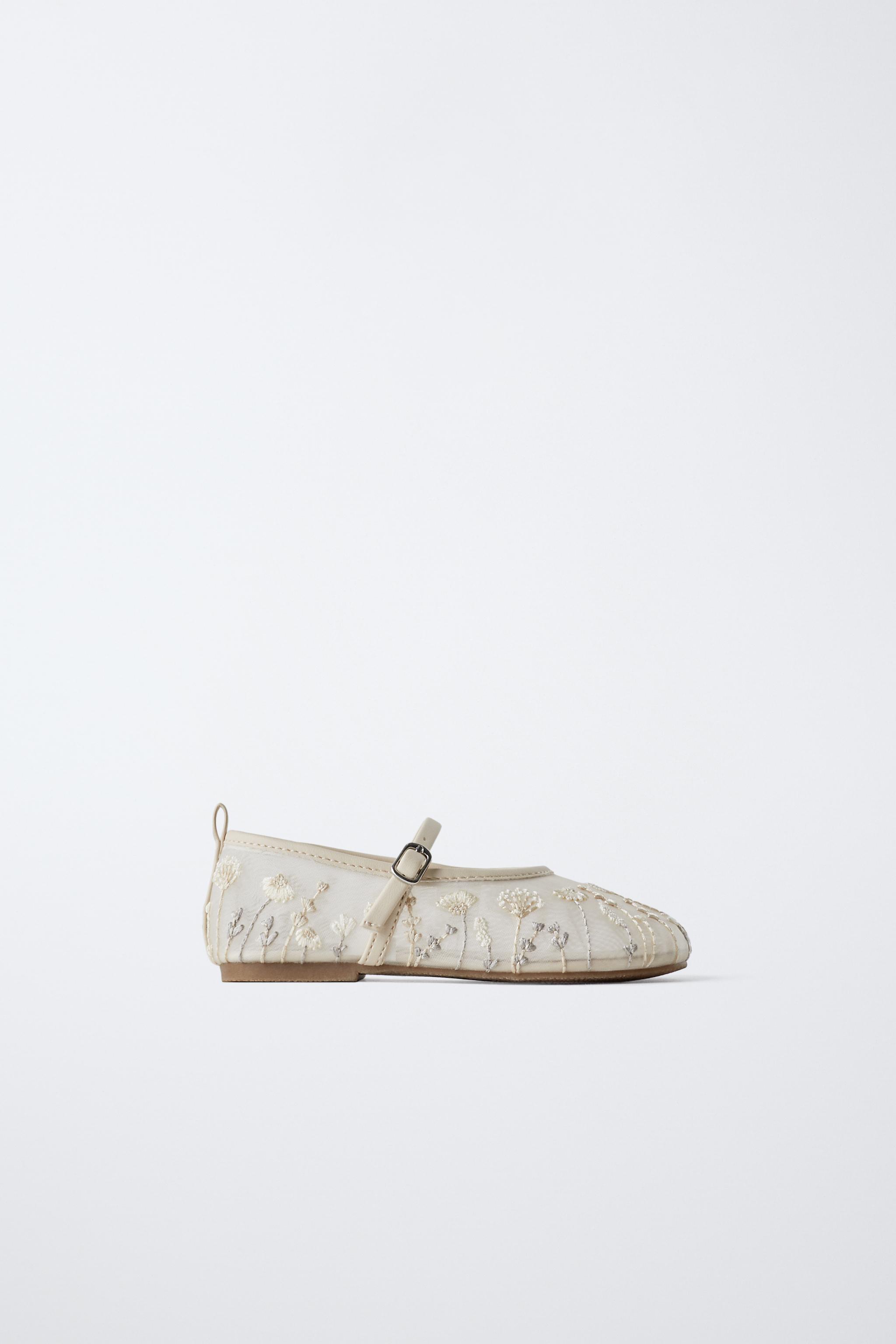 EMBROIDERED BALLET FLATS