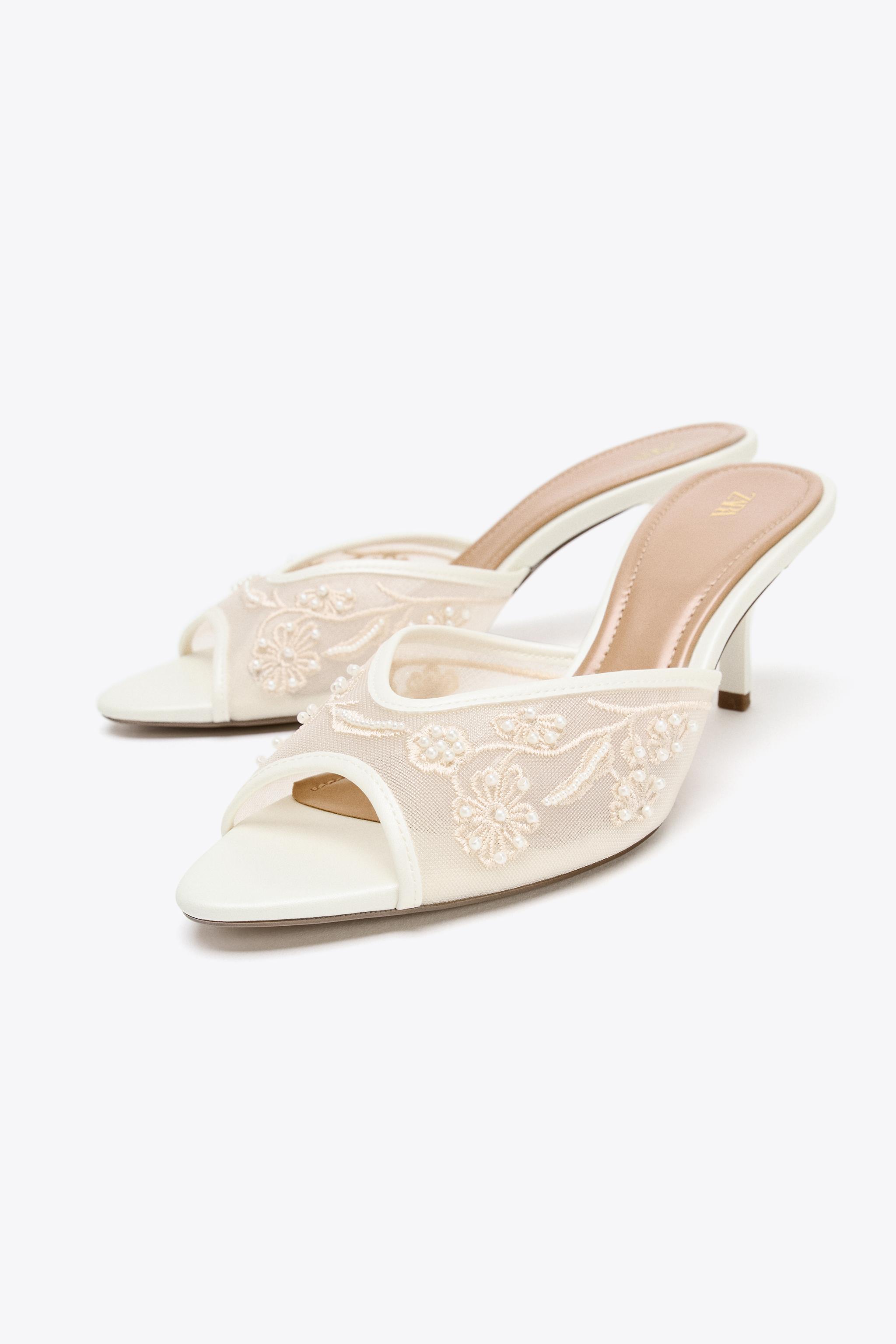 MESH PEARL EMBROIDERED SANDALS