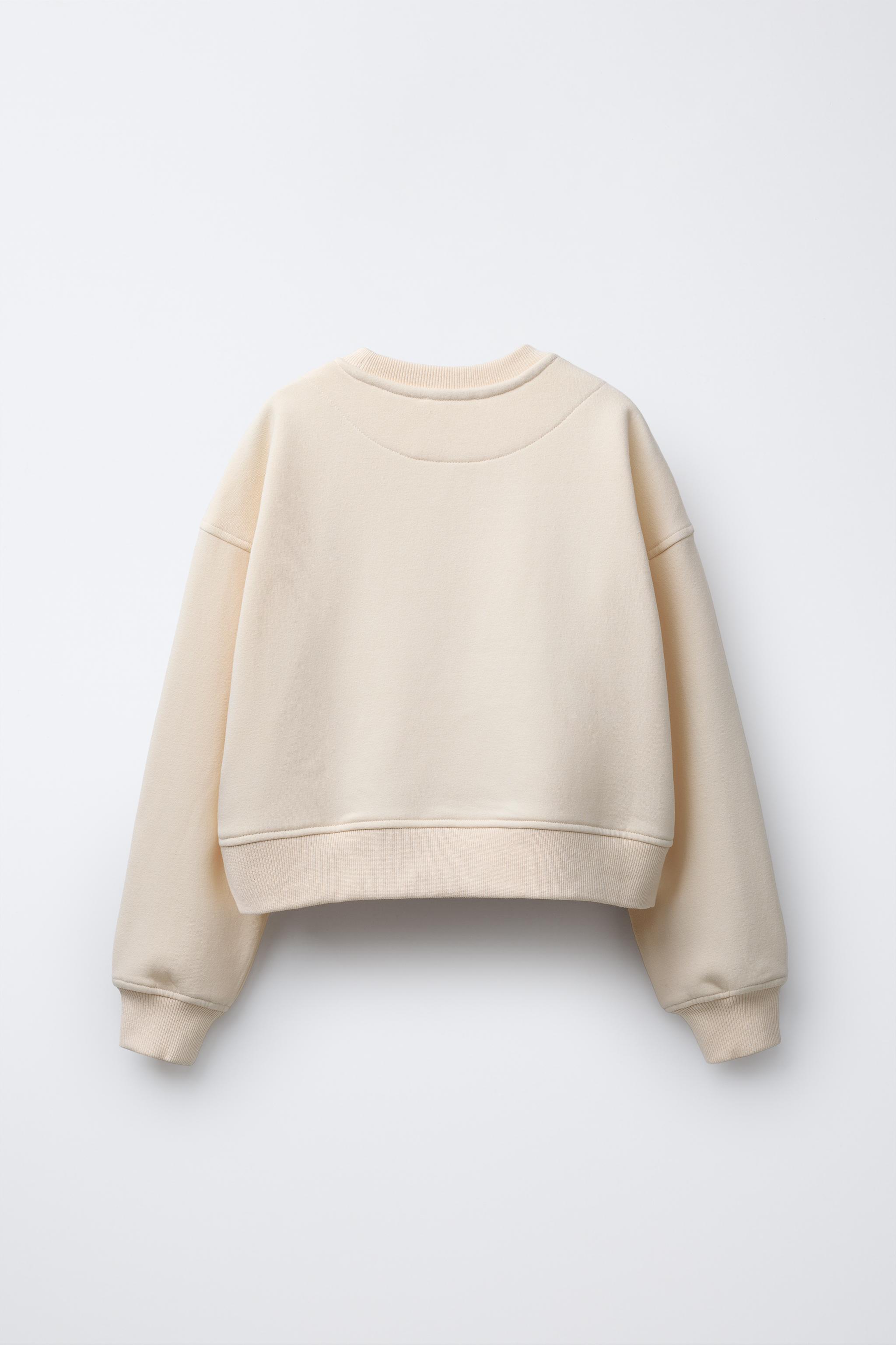 NUMBER STUD SWEATSHIRT