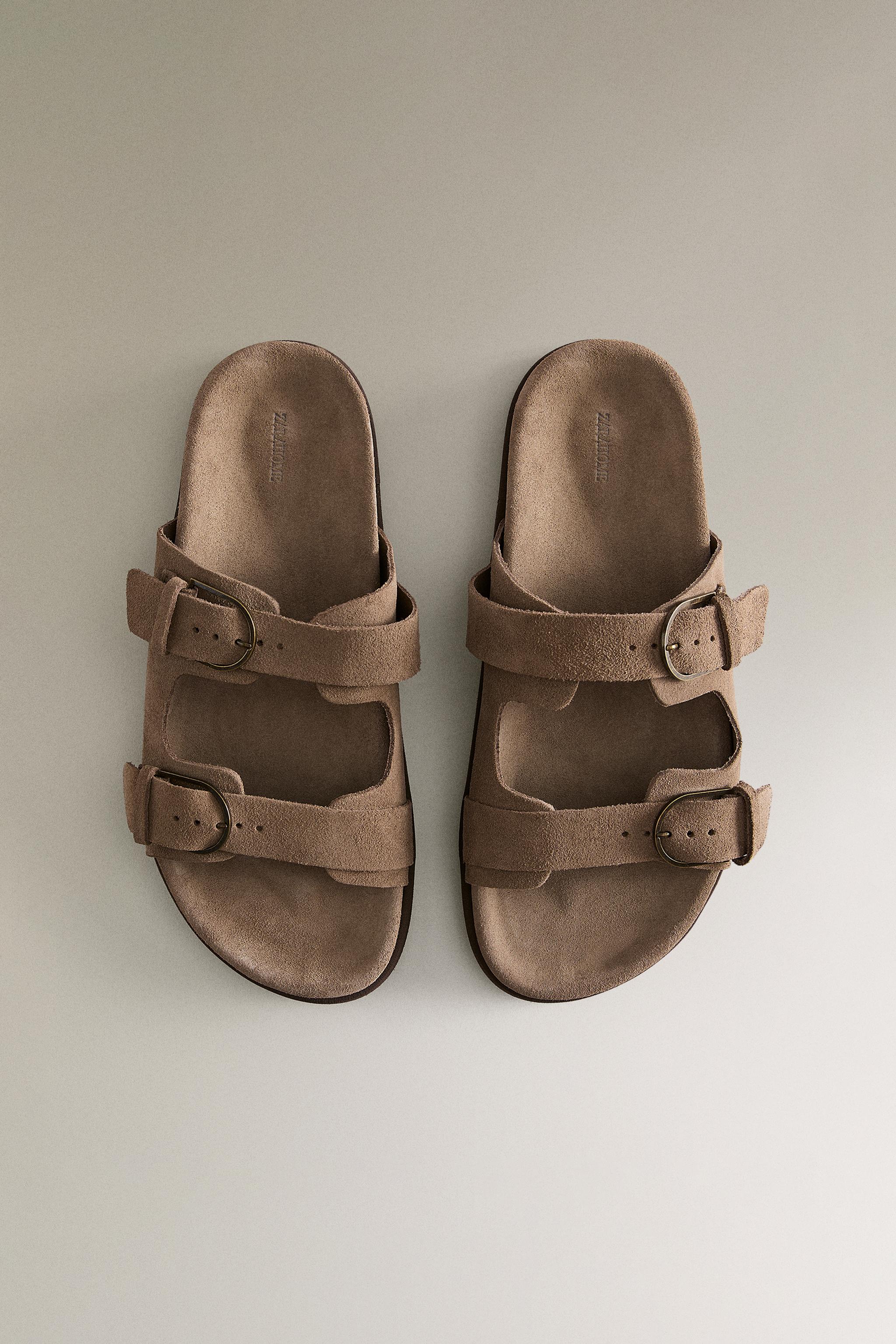FLAT LEATHER SANDALS WITH BUCKLES