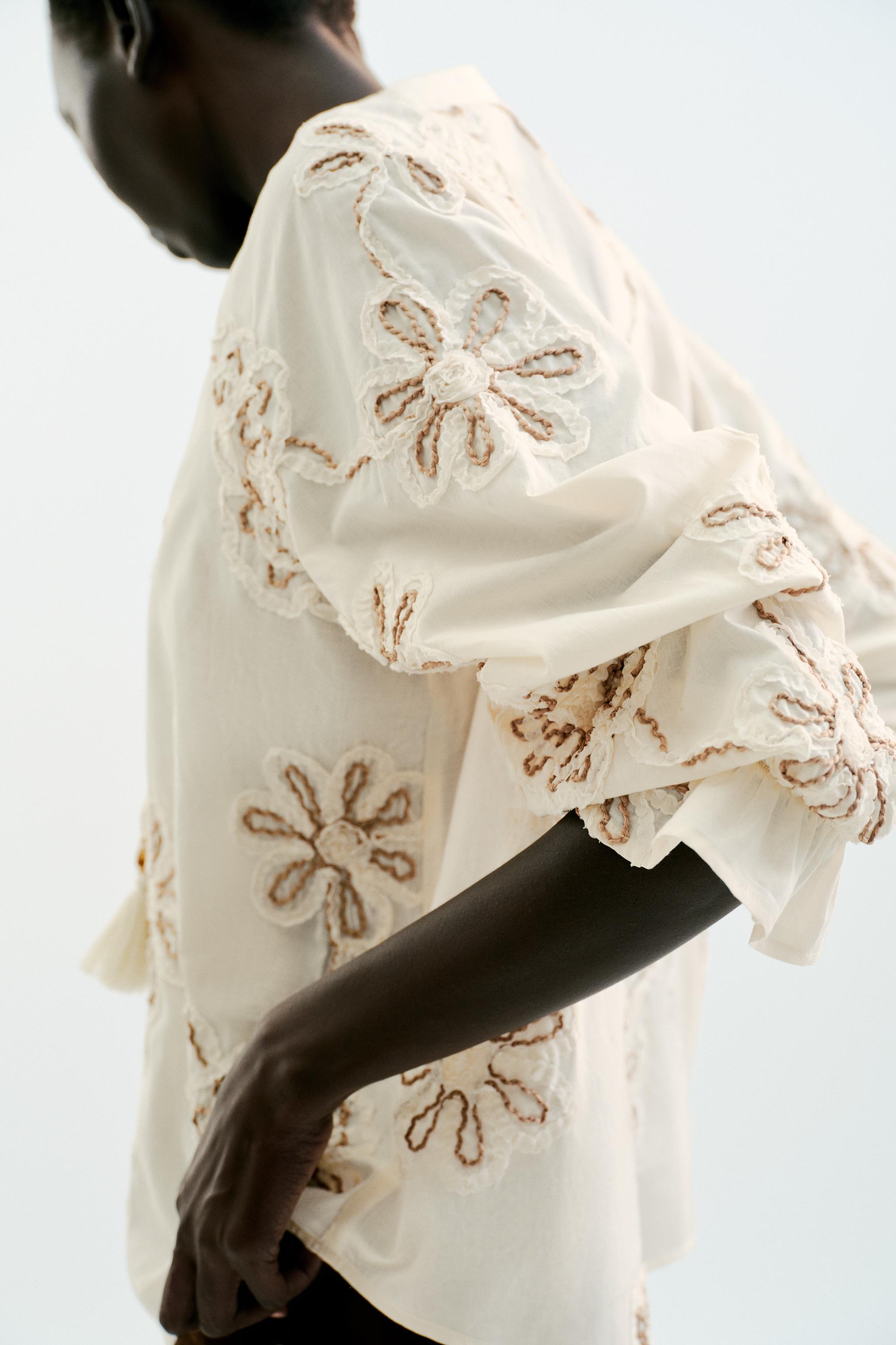 TEXTURED EMBROIDERED BLOUSE