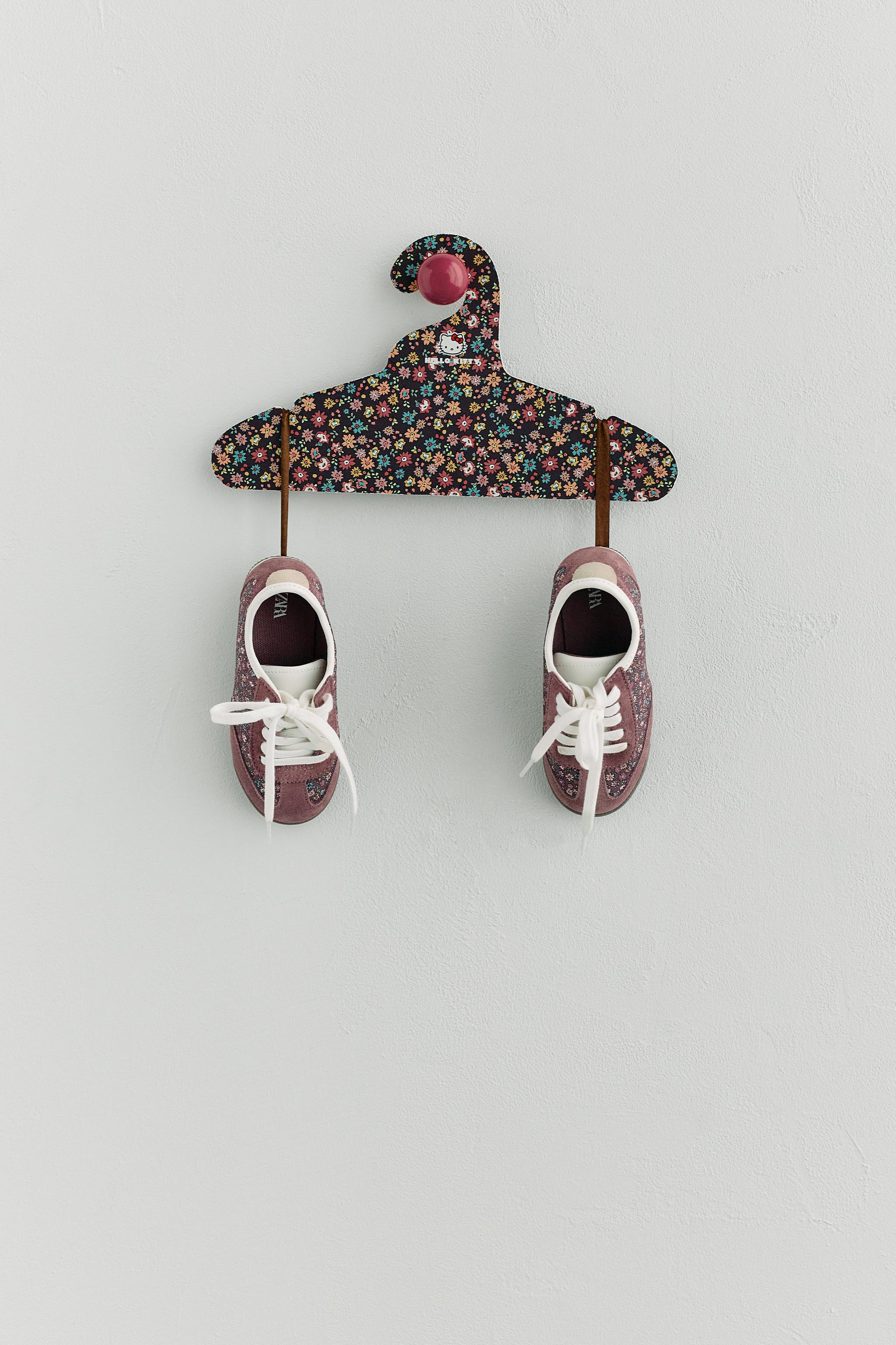 FLOWER PRINT SNEAKERS