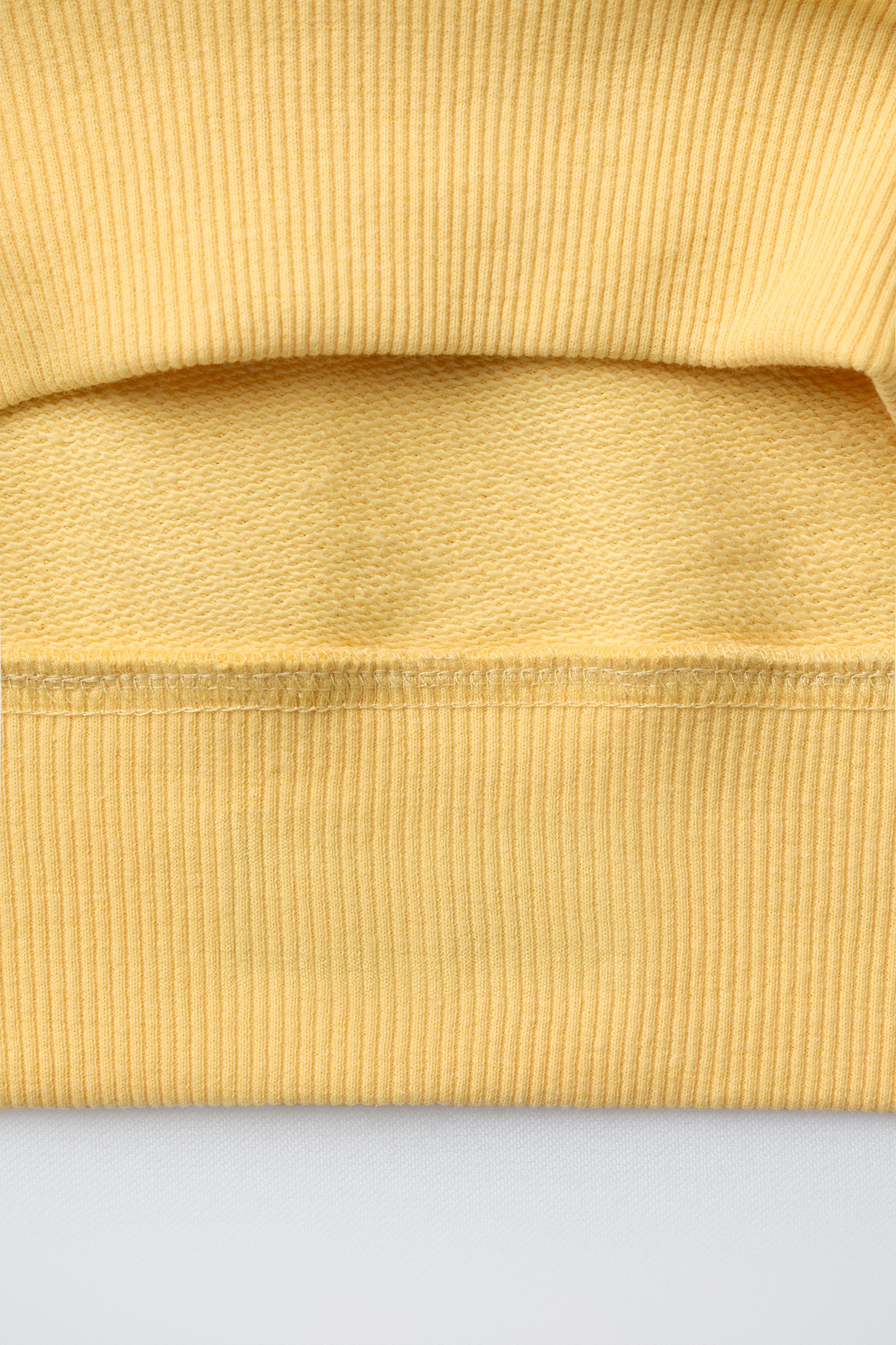 GRAFFITI PRINT SWEATSHIRT