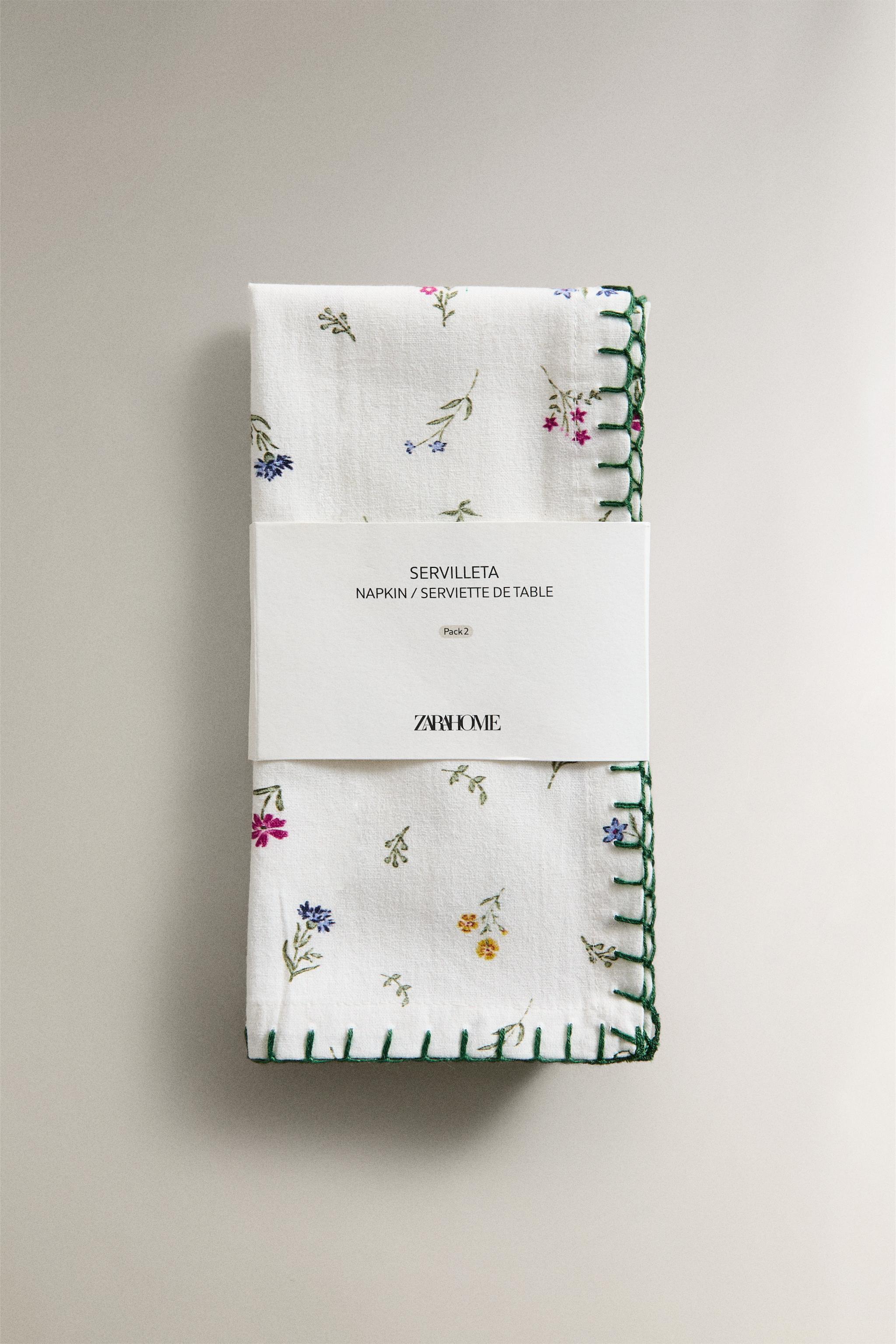 SET OF FLORAL PRINT NAPKINS (SET OF 2)