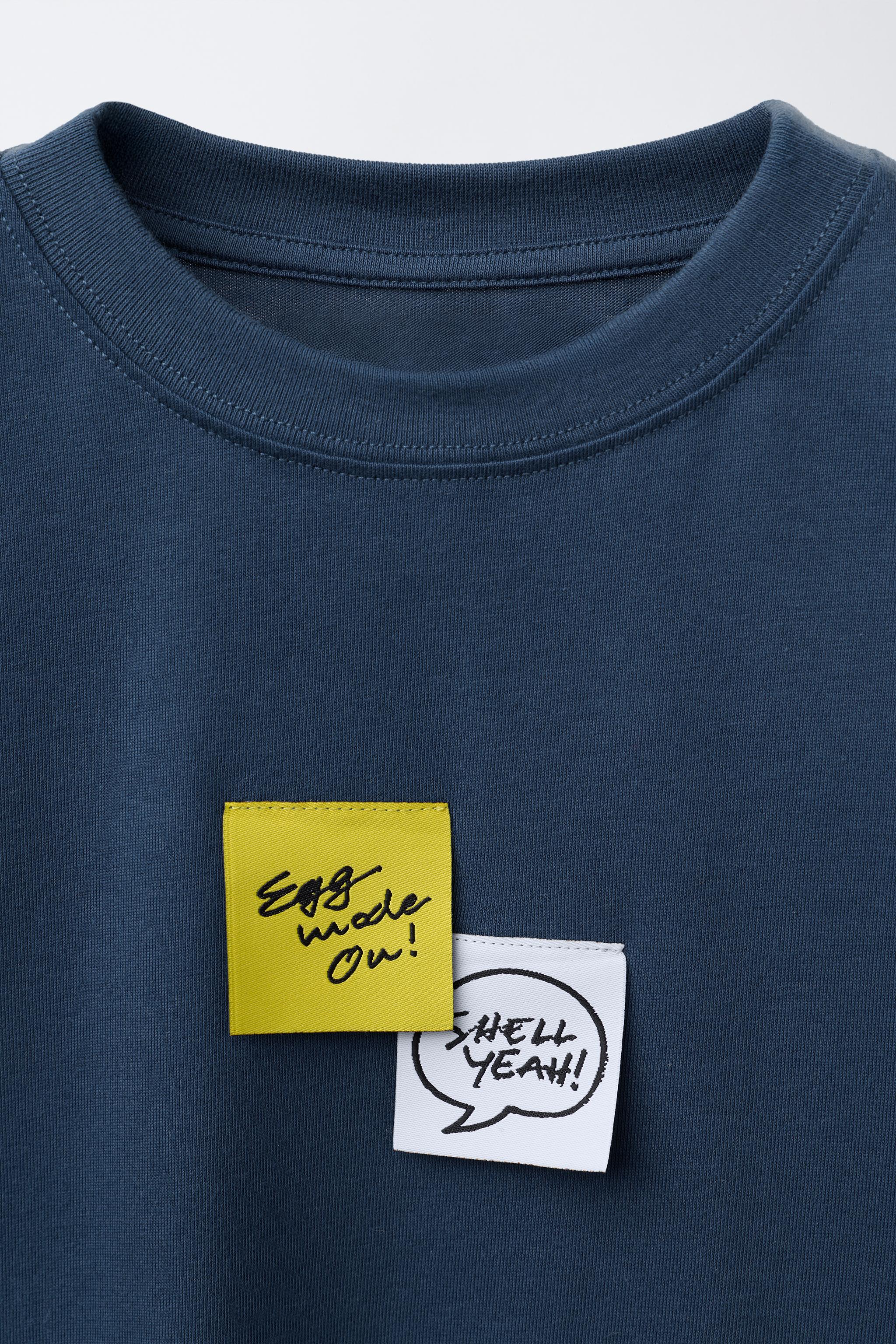 LABEL T-SHIRT