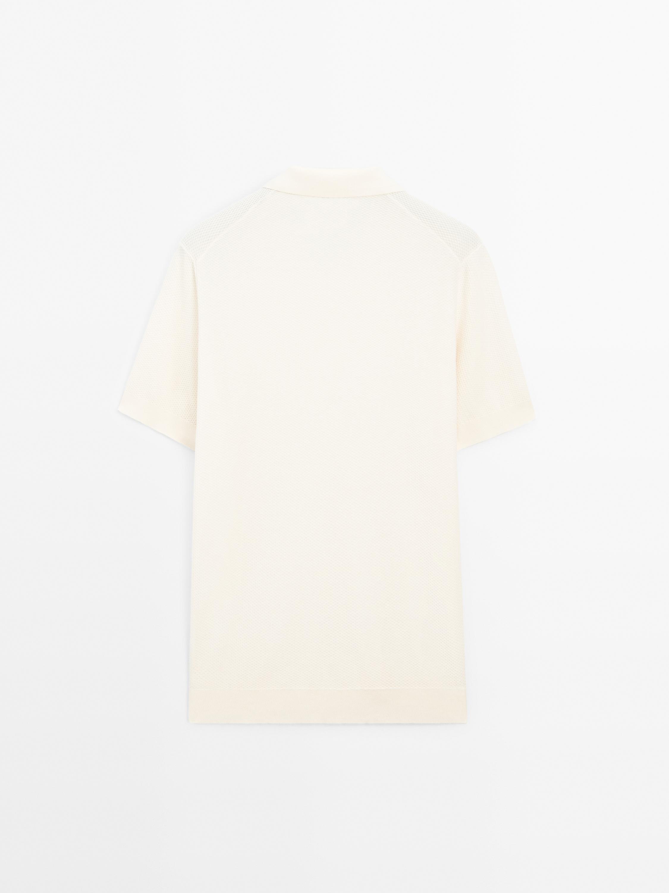 Textured knit short sleeve polo shirt