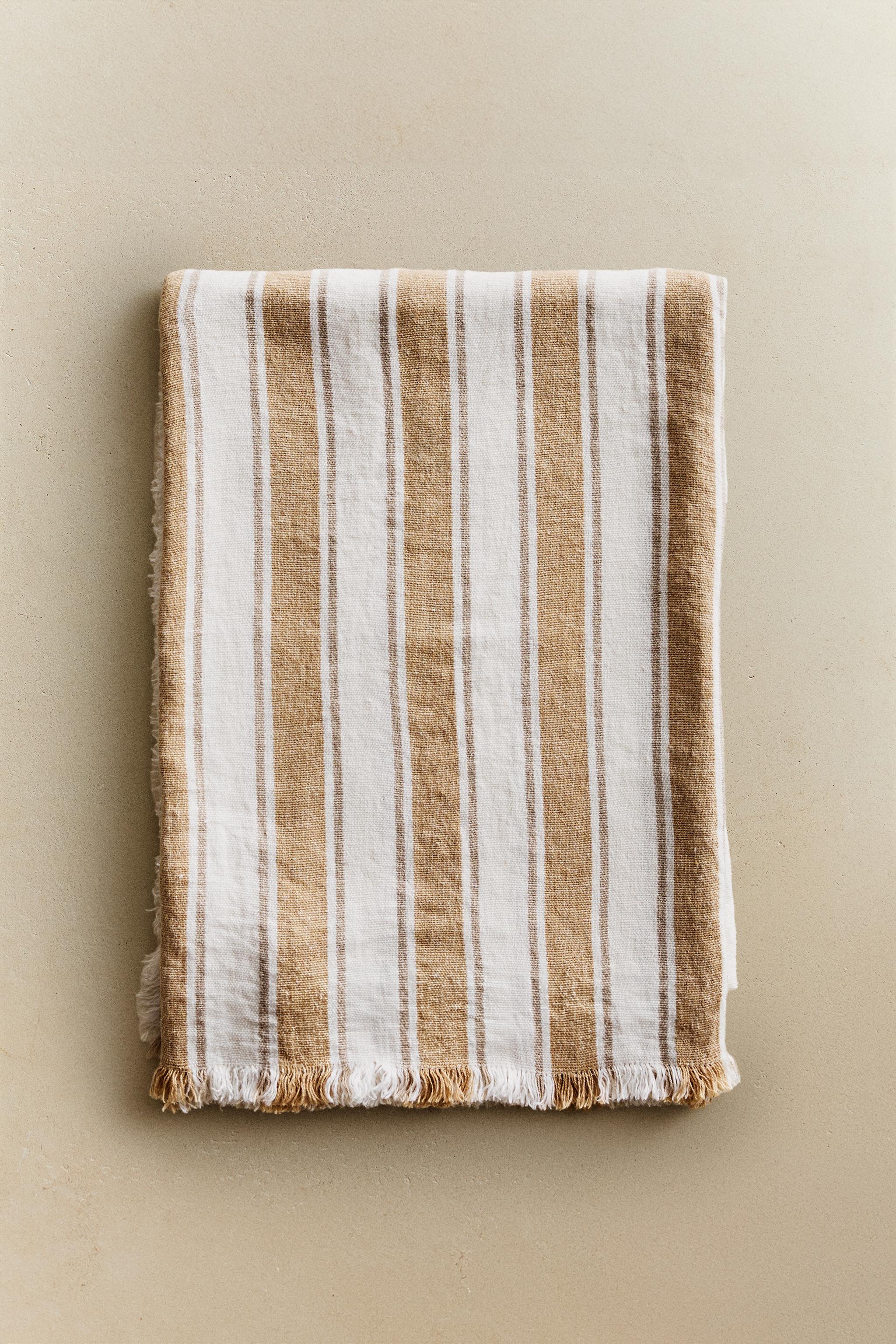 STRIPED LINEN BLANKET