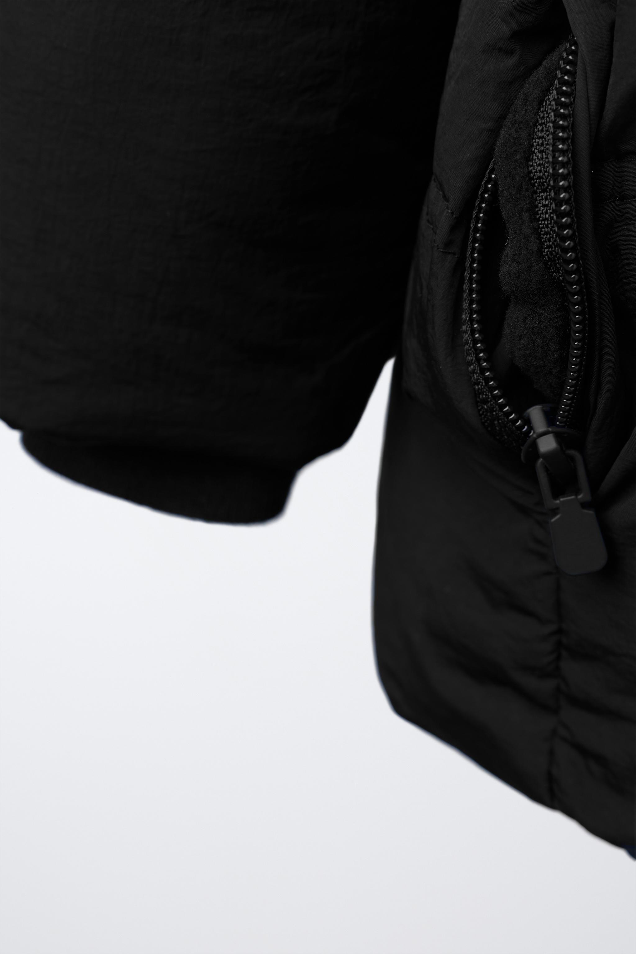 WATER REPELLENT HOODED PUFFER JACKET