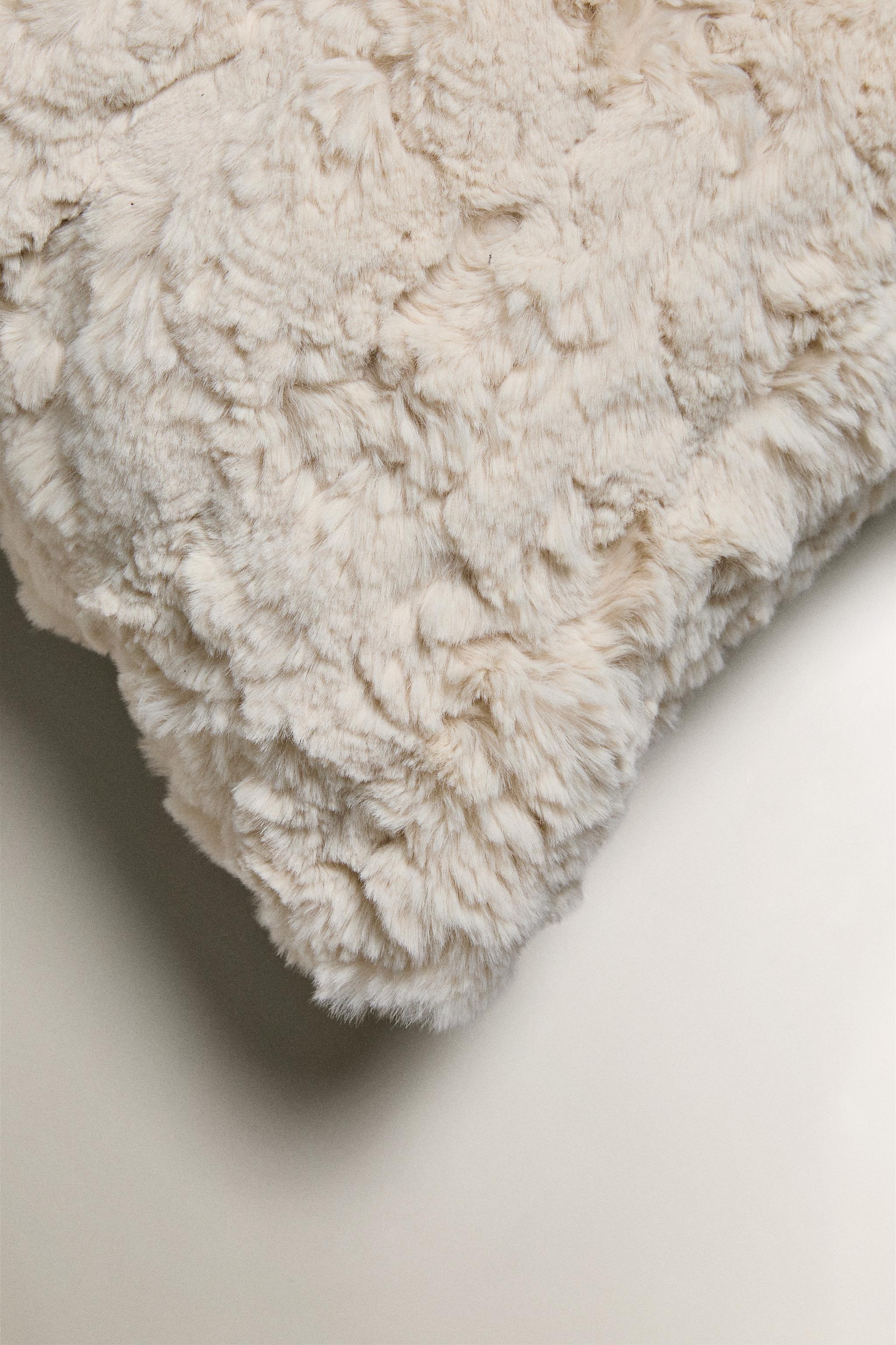 FAUX FUR THROW PILLOW COVER