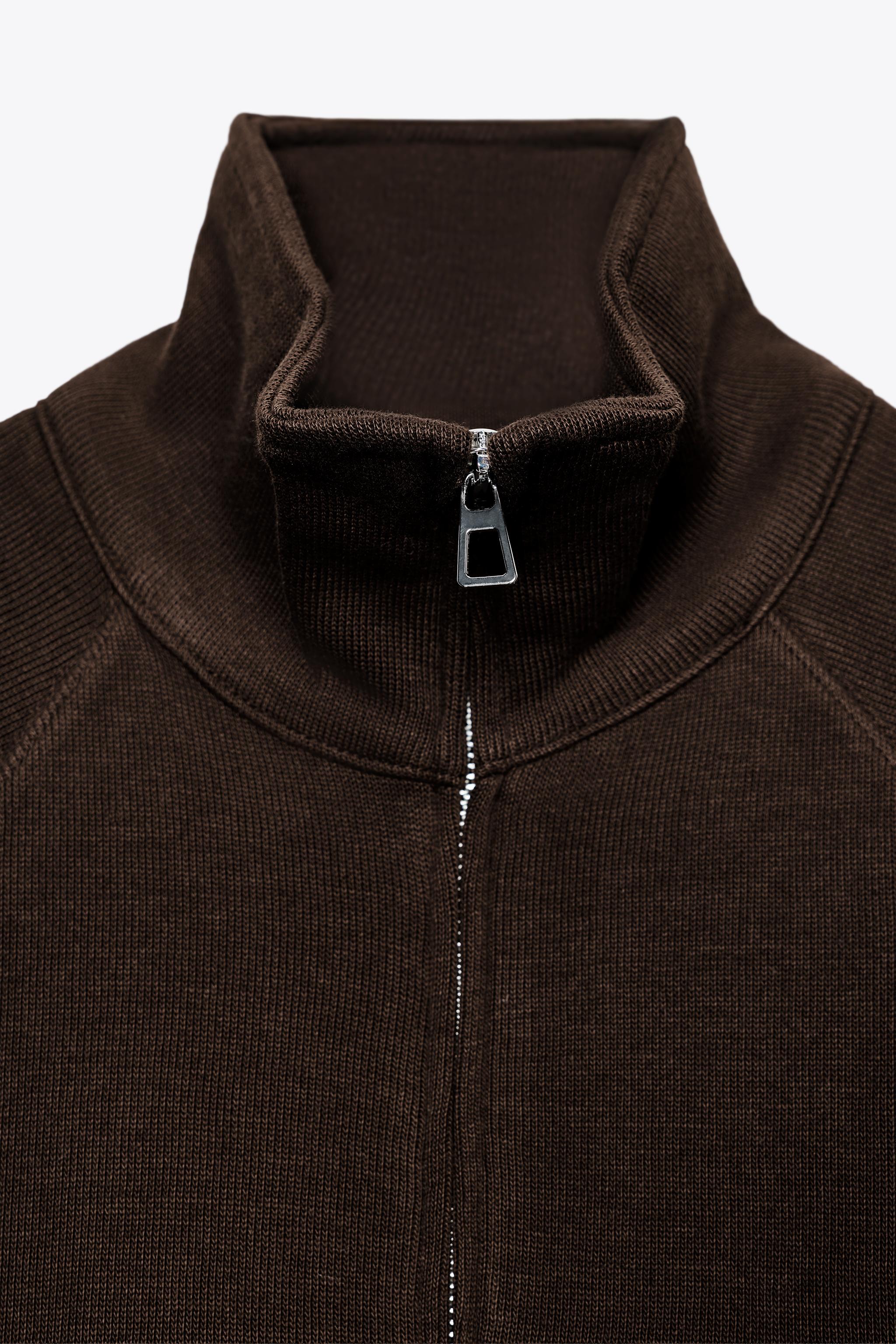 SOFT ZIP SWEATSHIRT