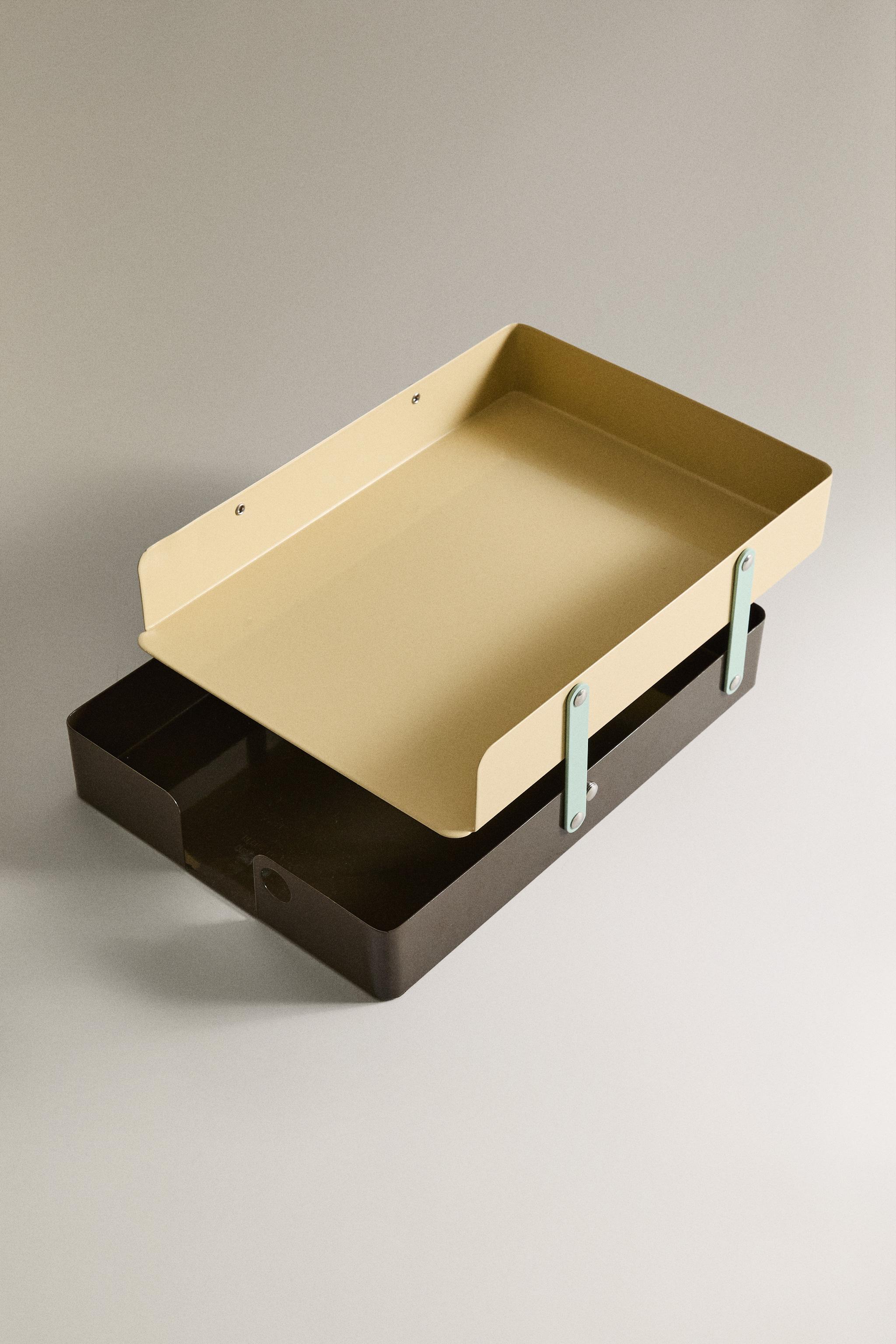 CHILDREN'S METAL DESK TRAY