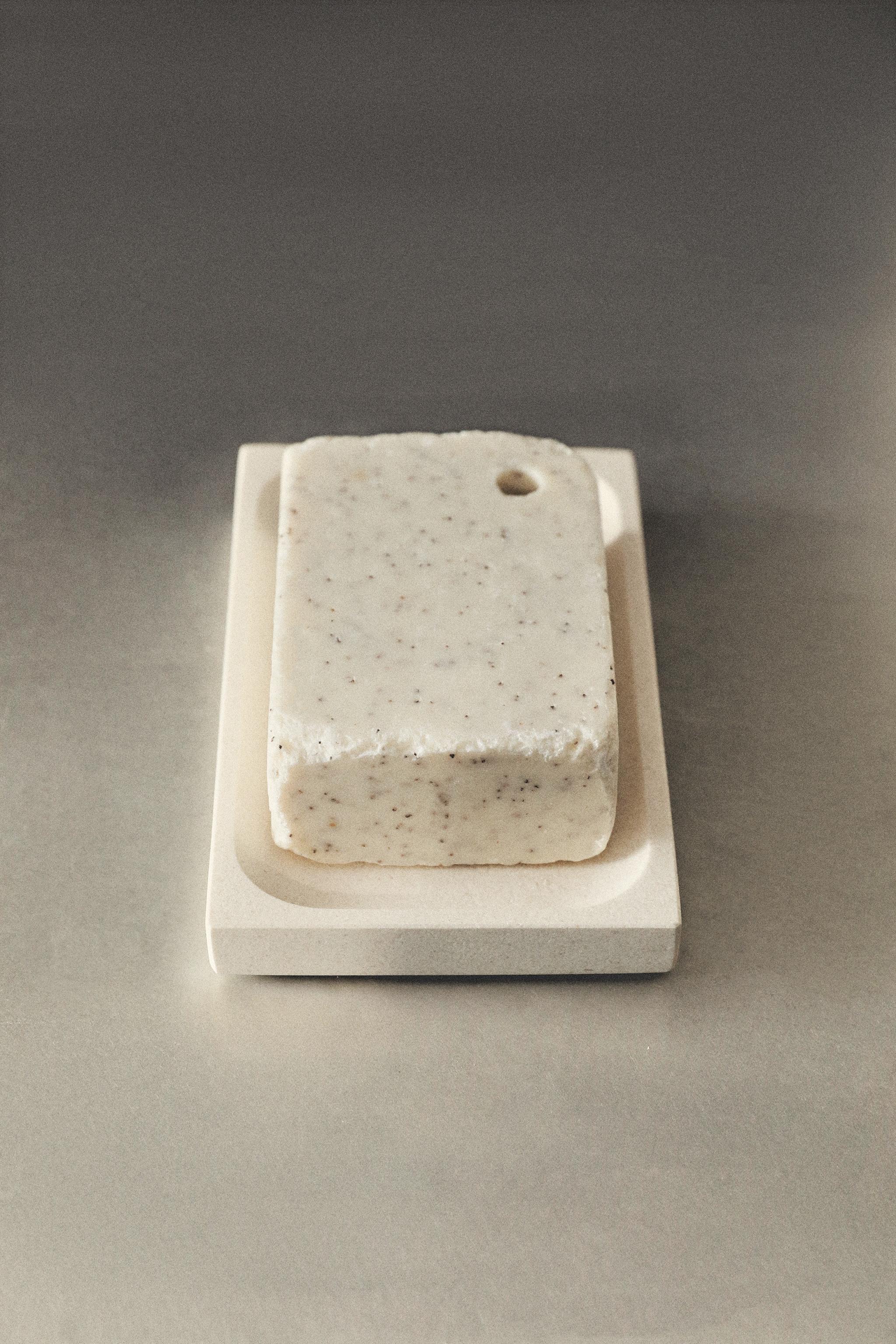 WHITE MARBLE SOAP DISH
