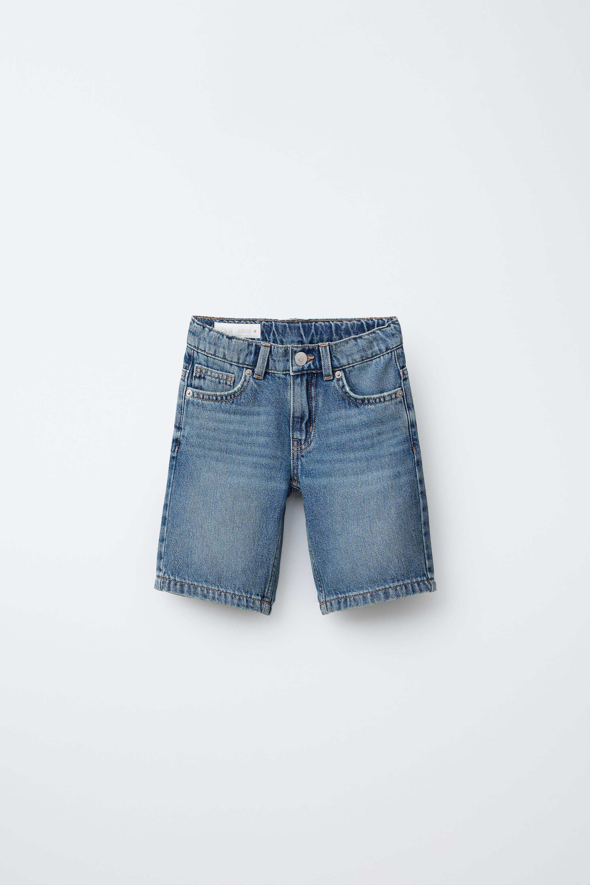 STRAIGHT DENIM SHORTS
