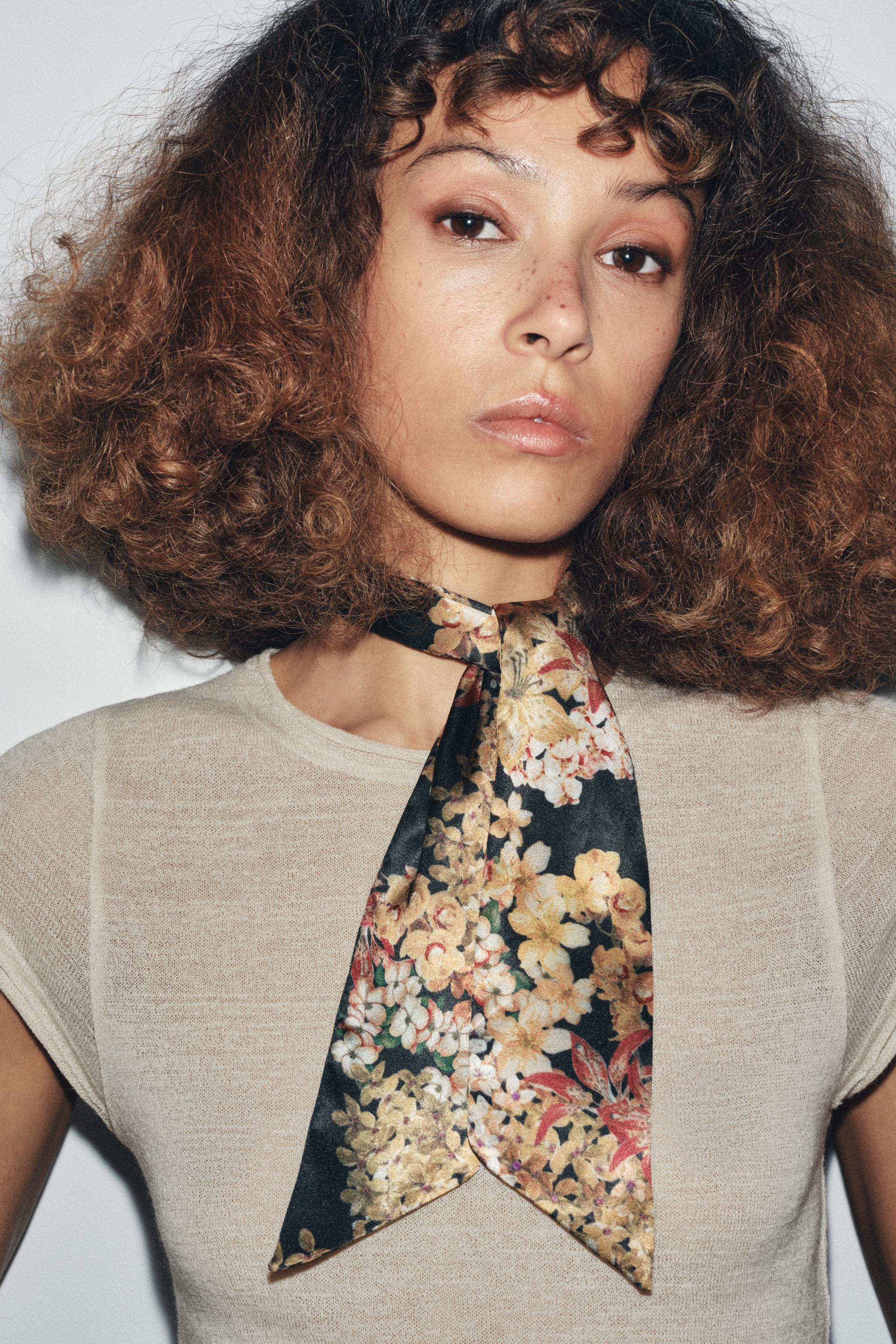 FLORAL FOULARD SCARF