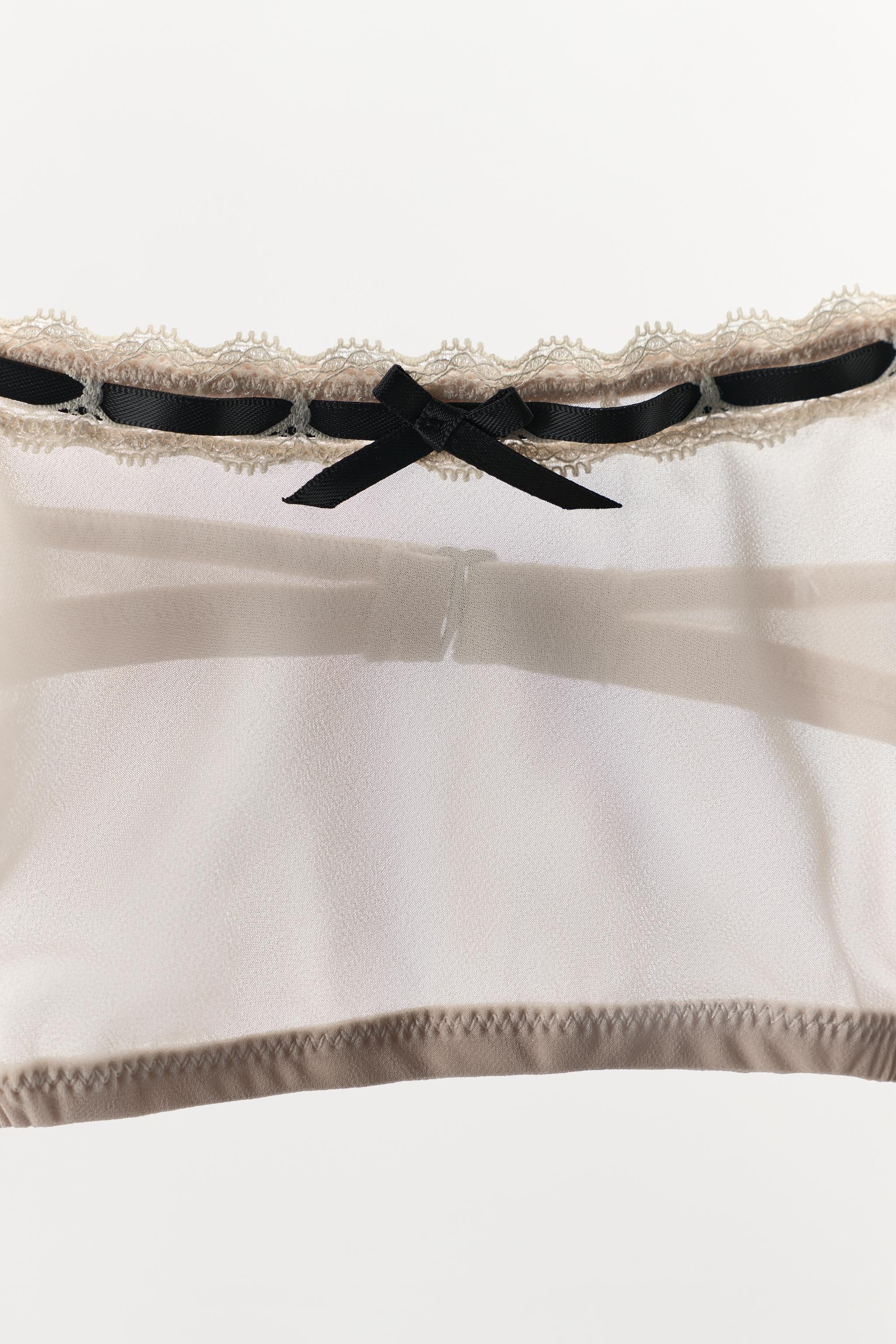 CONTRAST BOW BRALETTE