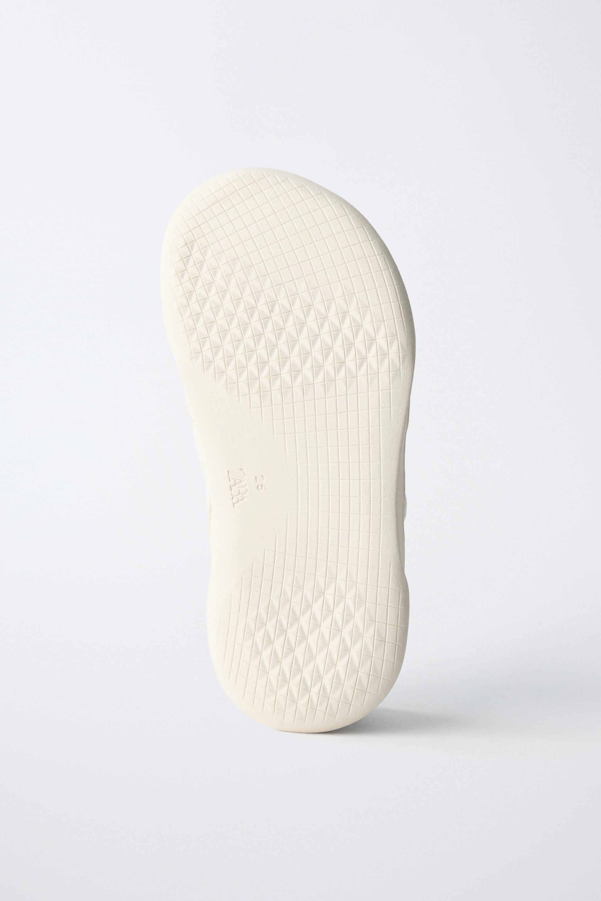 BAREFOOT LEATHER SNEAKERS