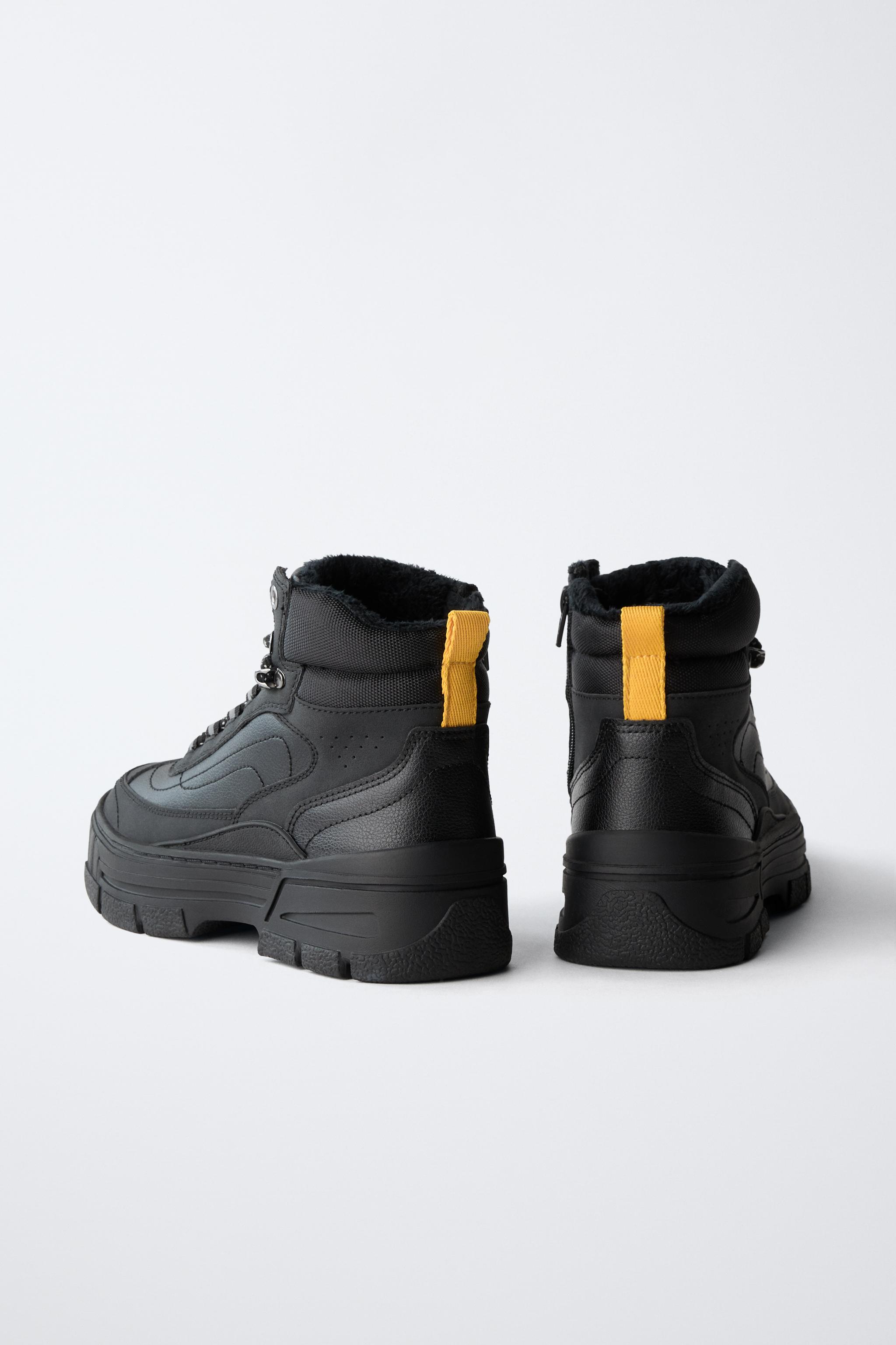 MOUNTAIN ANKLE BOOTS