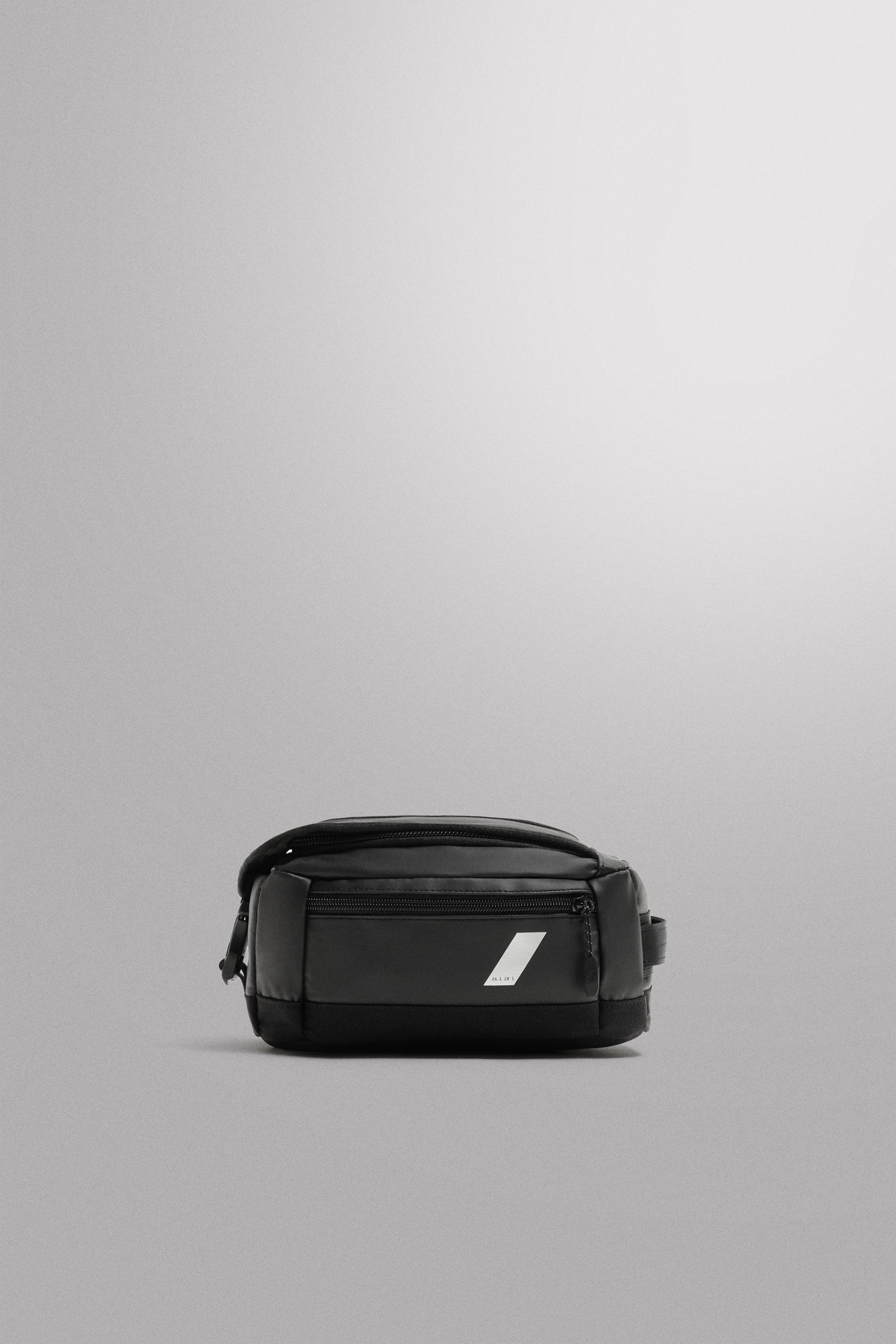 SPORTS TOILETRY BAG