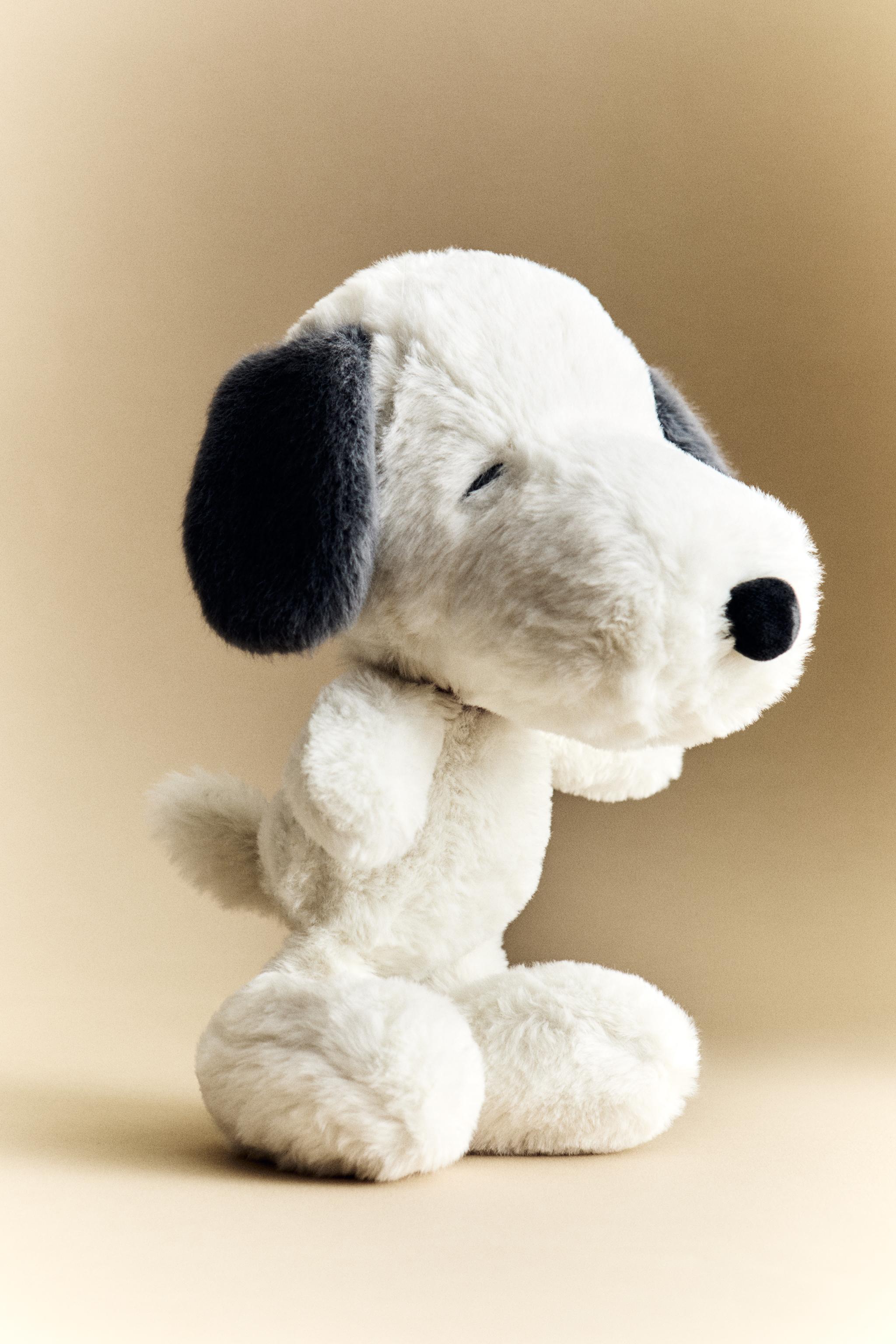 PEANUTS™ CHILDREN’S PLUSH TOY