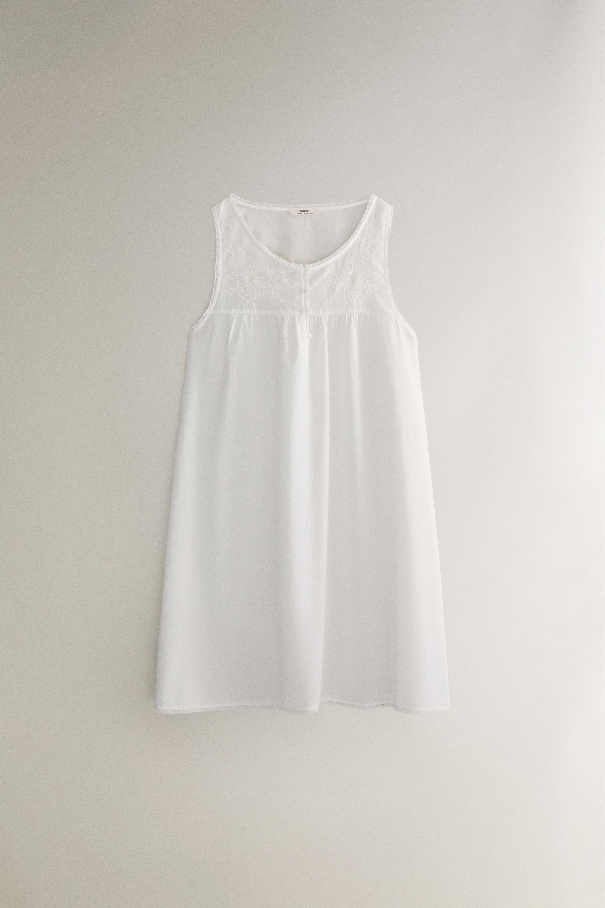 EMBROIDERED COTTON NIGHTGOWN