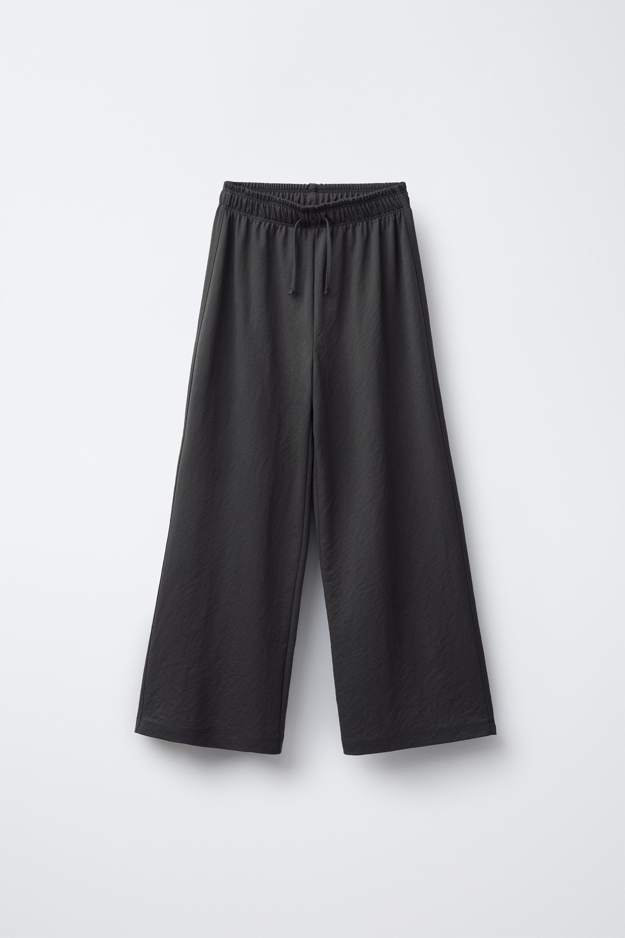 FLOWY WIDE LEG PANTS