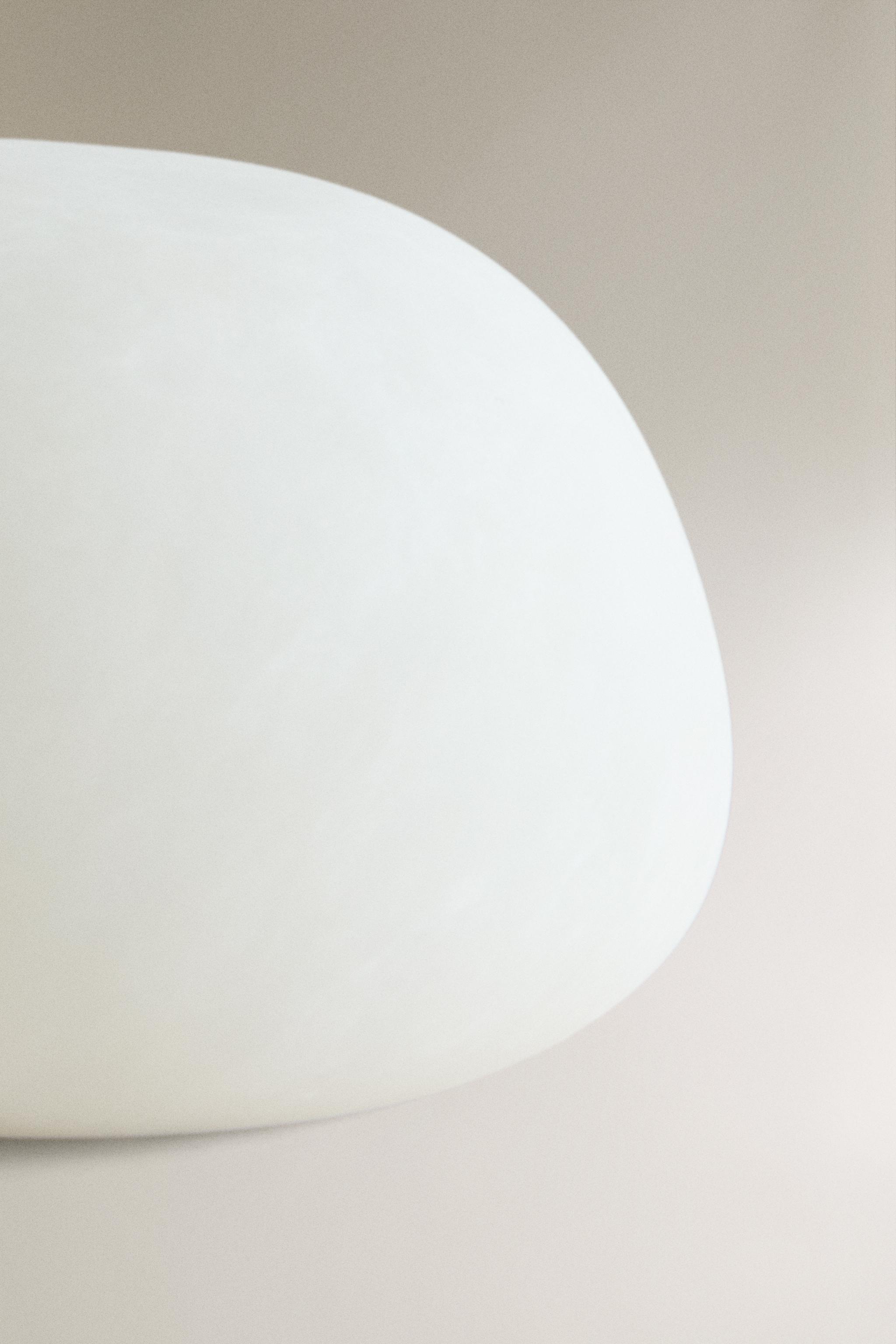 ROUND ALBASTER TABLE LAMP