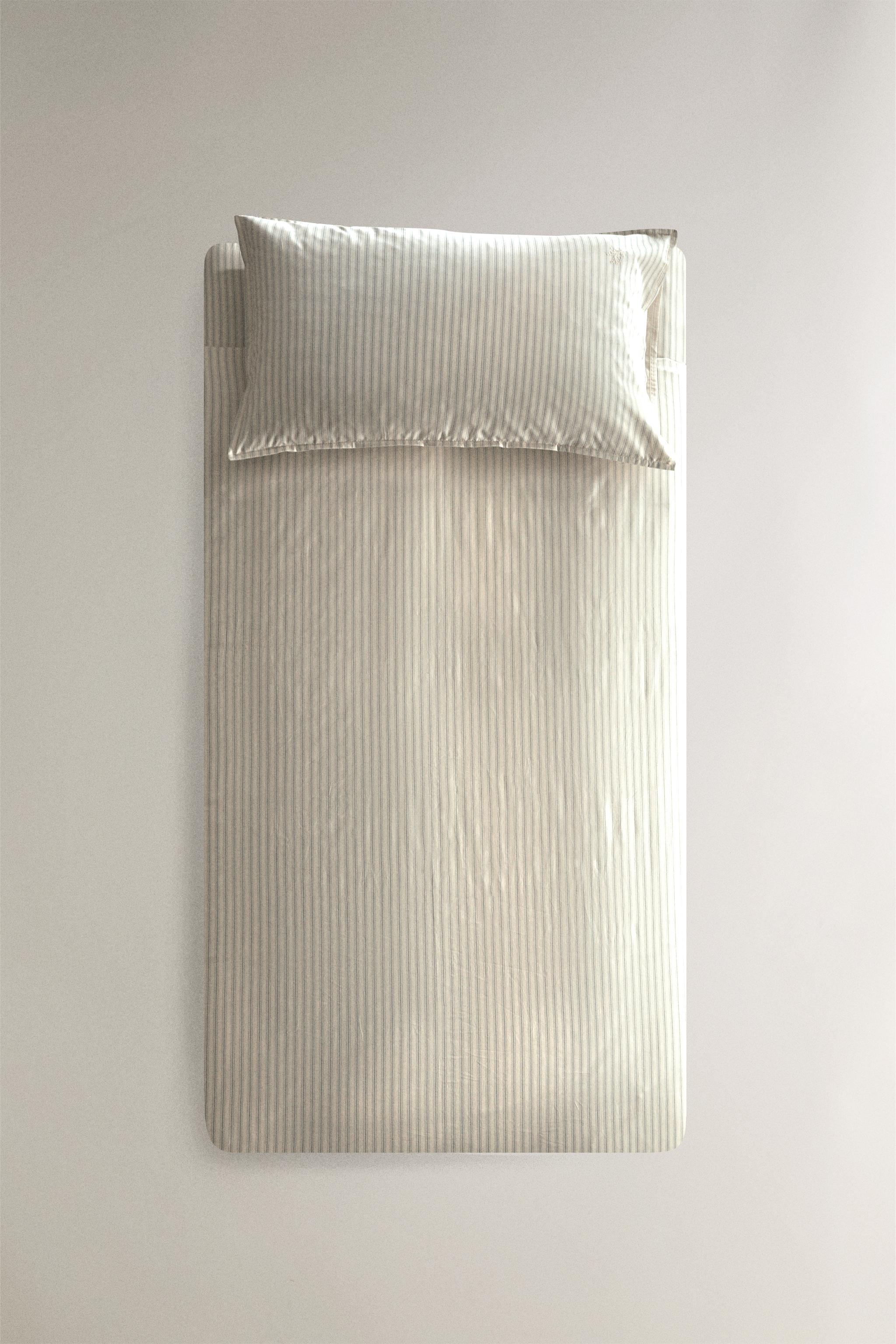 CHILDREN'S REVERSIBLE STRIPED DUVET COVER