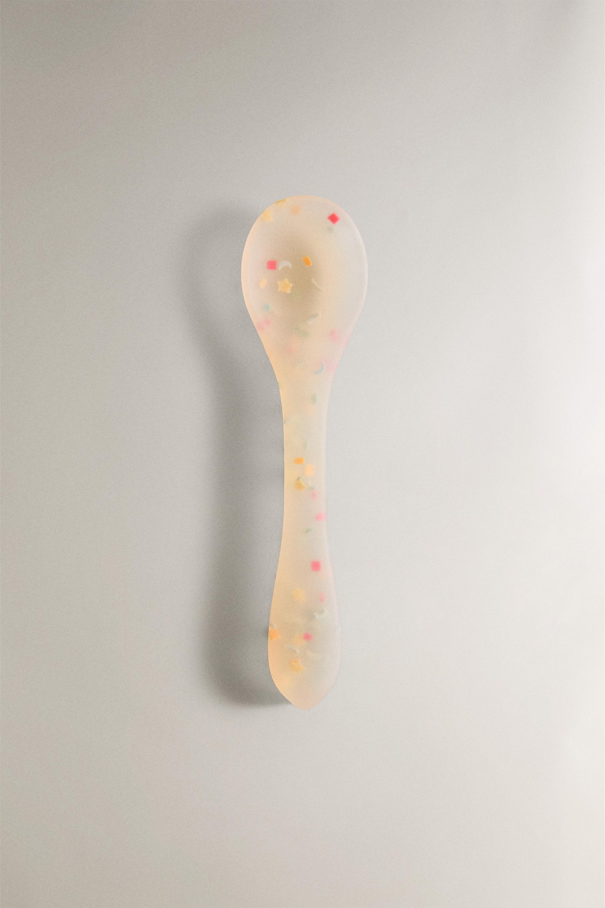 CHILDREN'S CONFETTI SILICONE SPOON