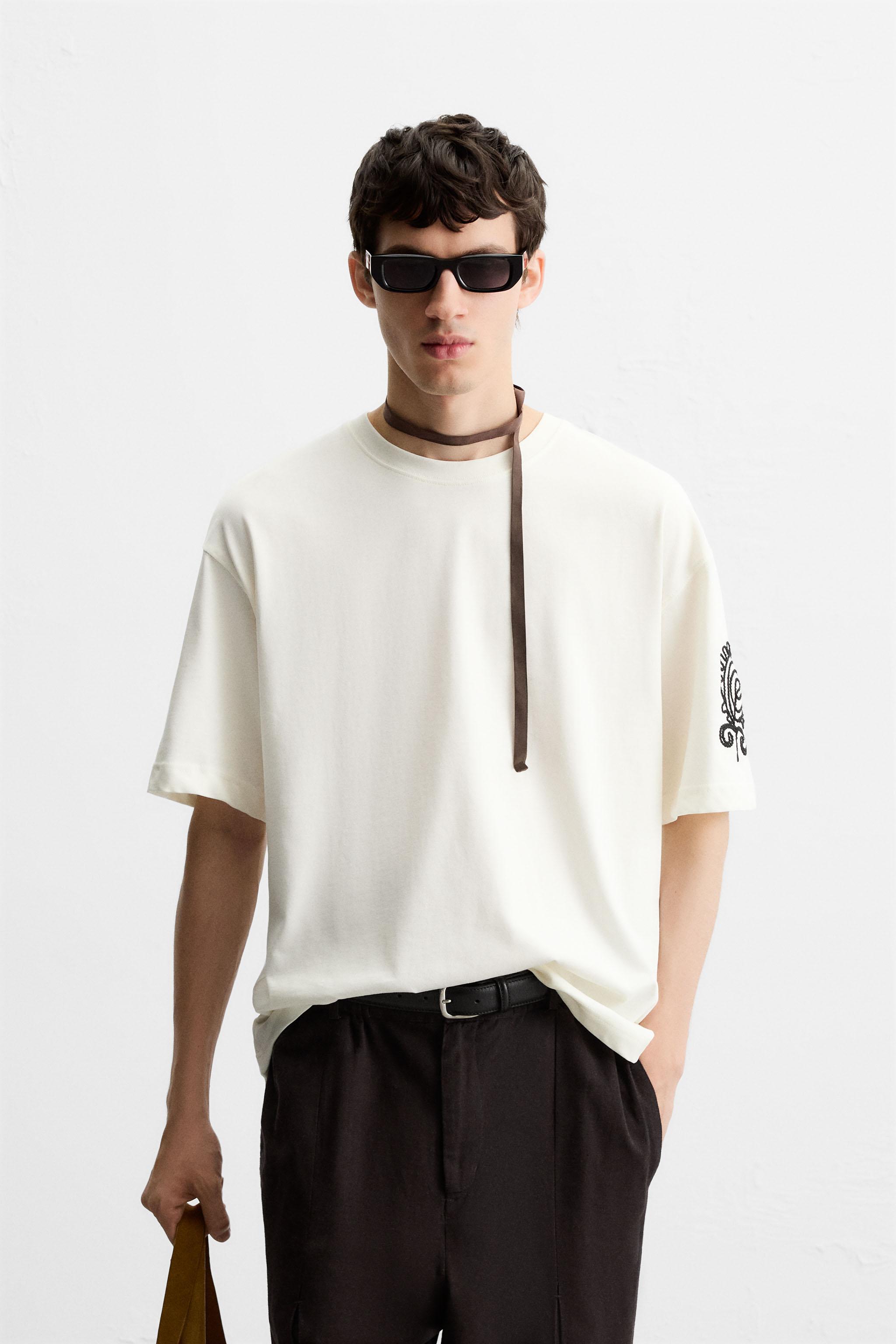 CONTRAST EMBROIDERY SHIRT