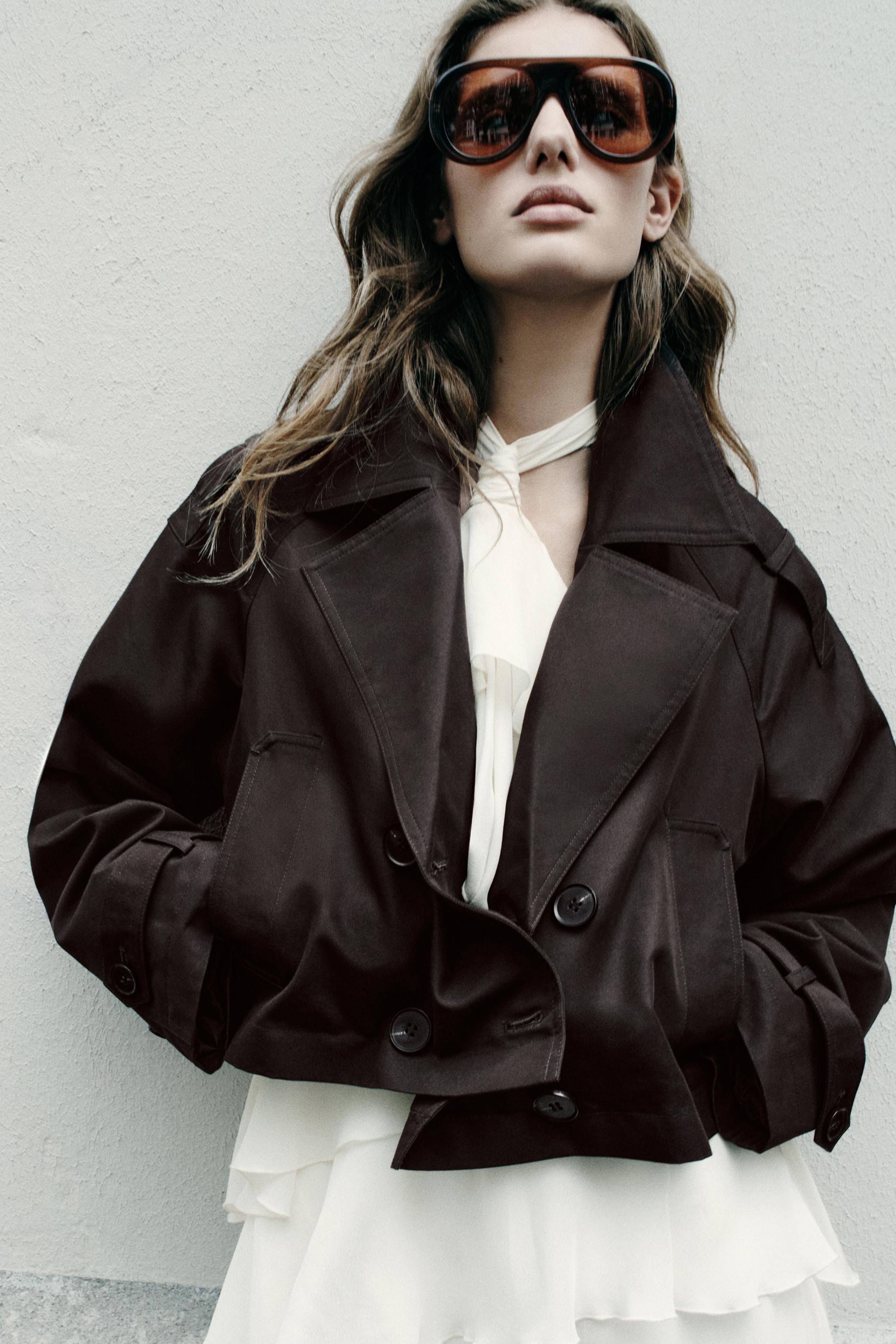 DOUBLE BREASTED SHORT TRENCH COAT