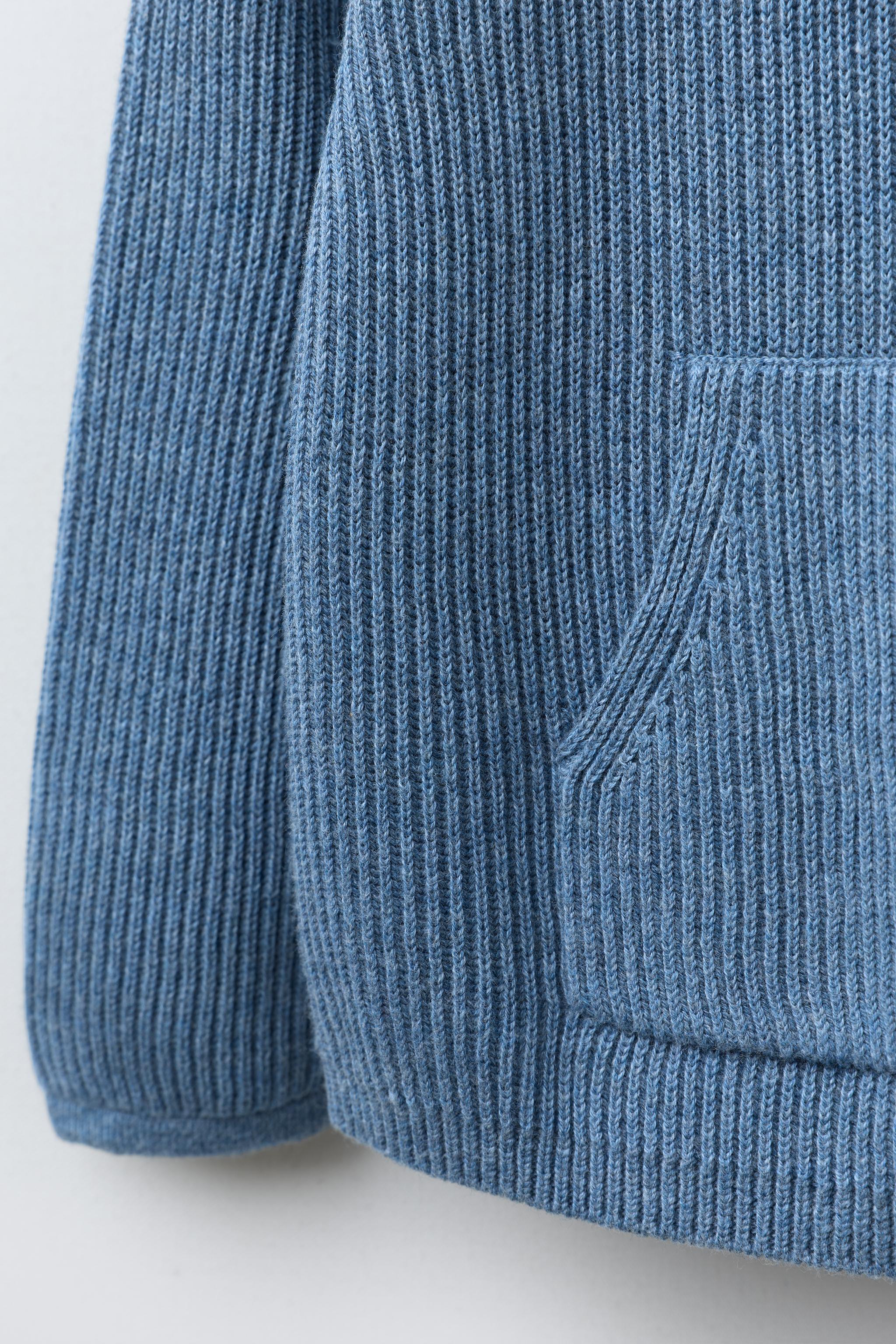 HOODED KNIT SWEATER WITH POCKET