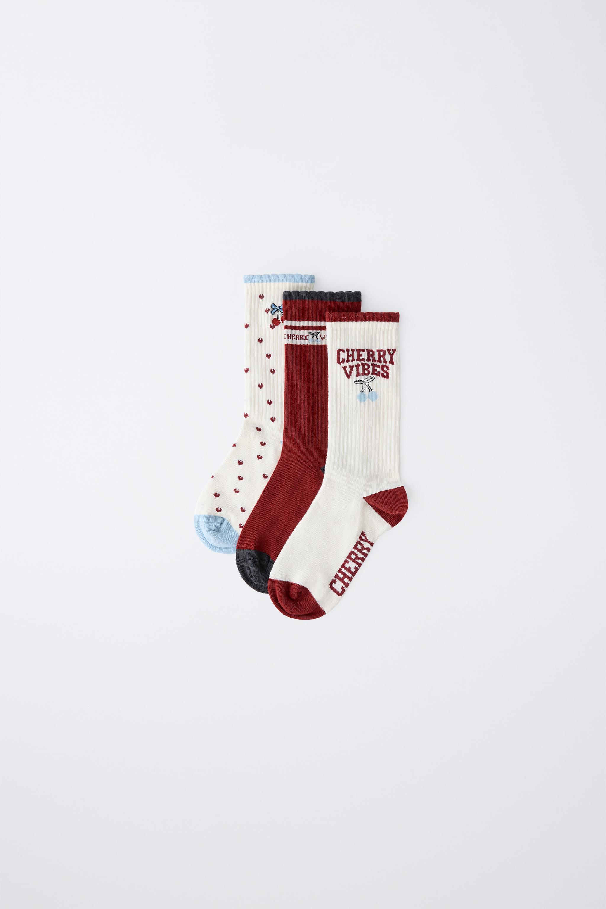 THREE-PACK OF CHERRY AND TEXT SOCKS