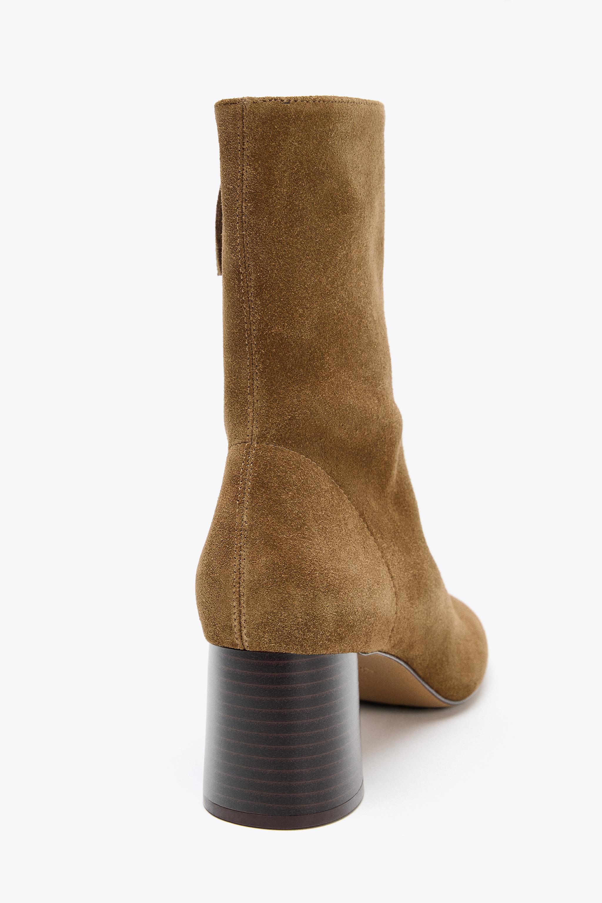 SPLIT LEATHER WIDE HEELED ANKLE BOOTS